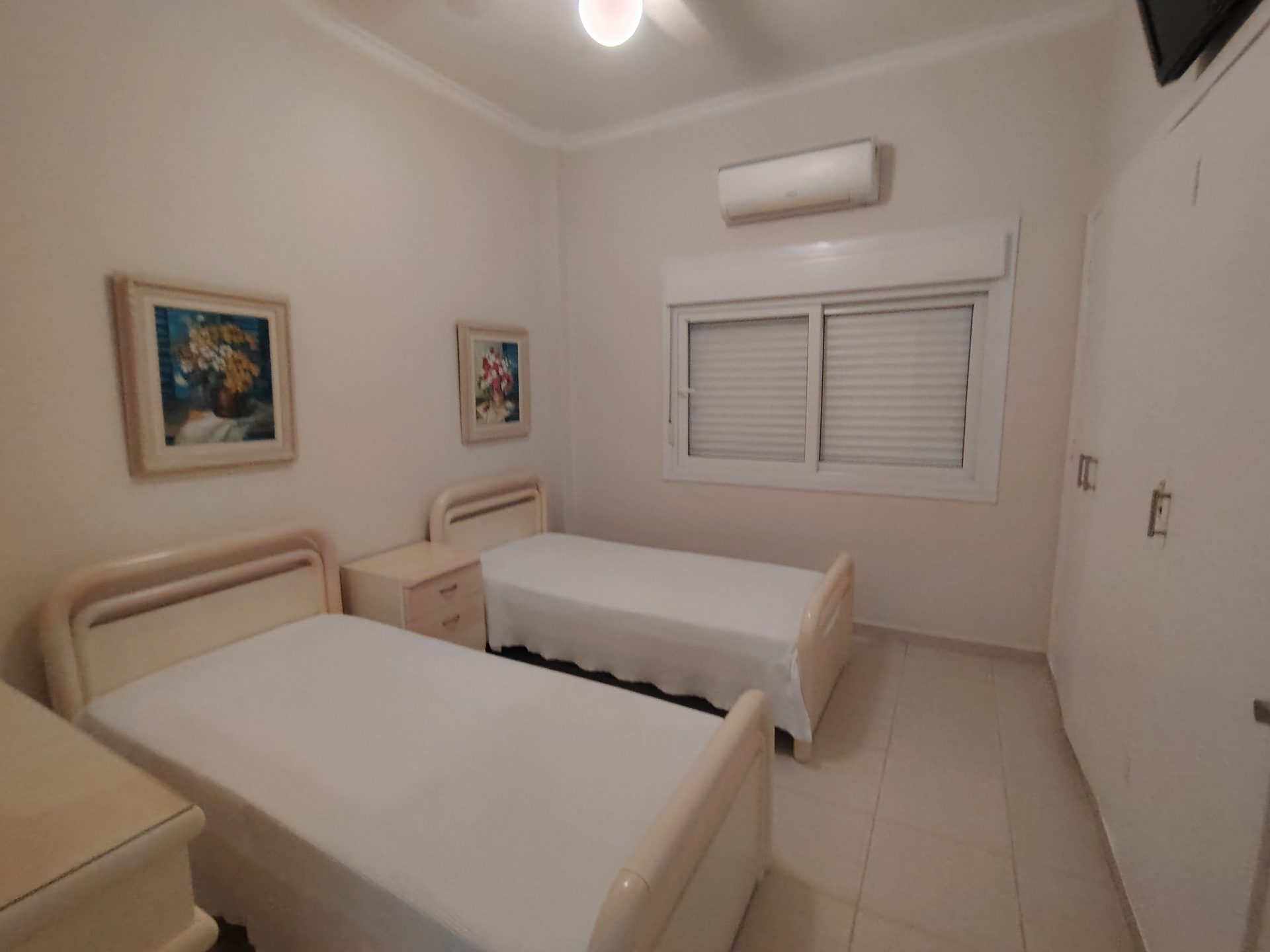 Apartamento Frente Mar com Vista Livre e 3 Quartos em Pitangueiras, Guarujá — foto 11