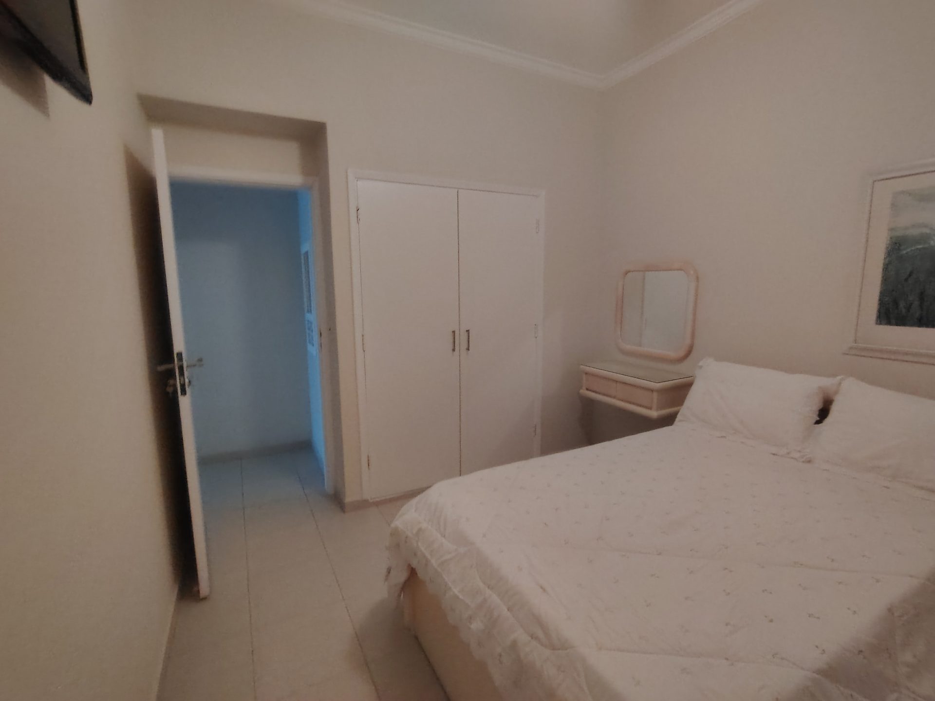 Apartamento Frente Mar com Vista Livre e 3 Quartos em Pitangueiras, Guarujá — foto 15