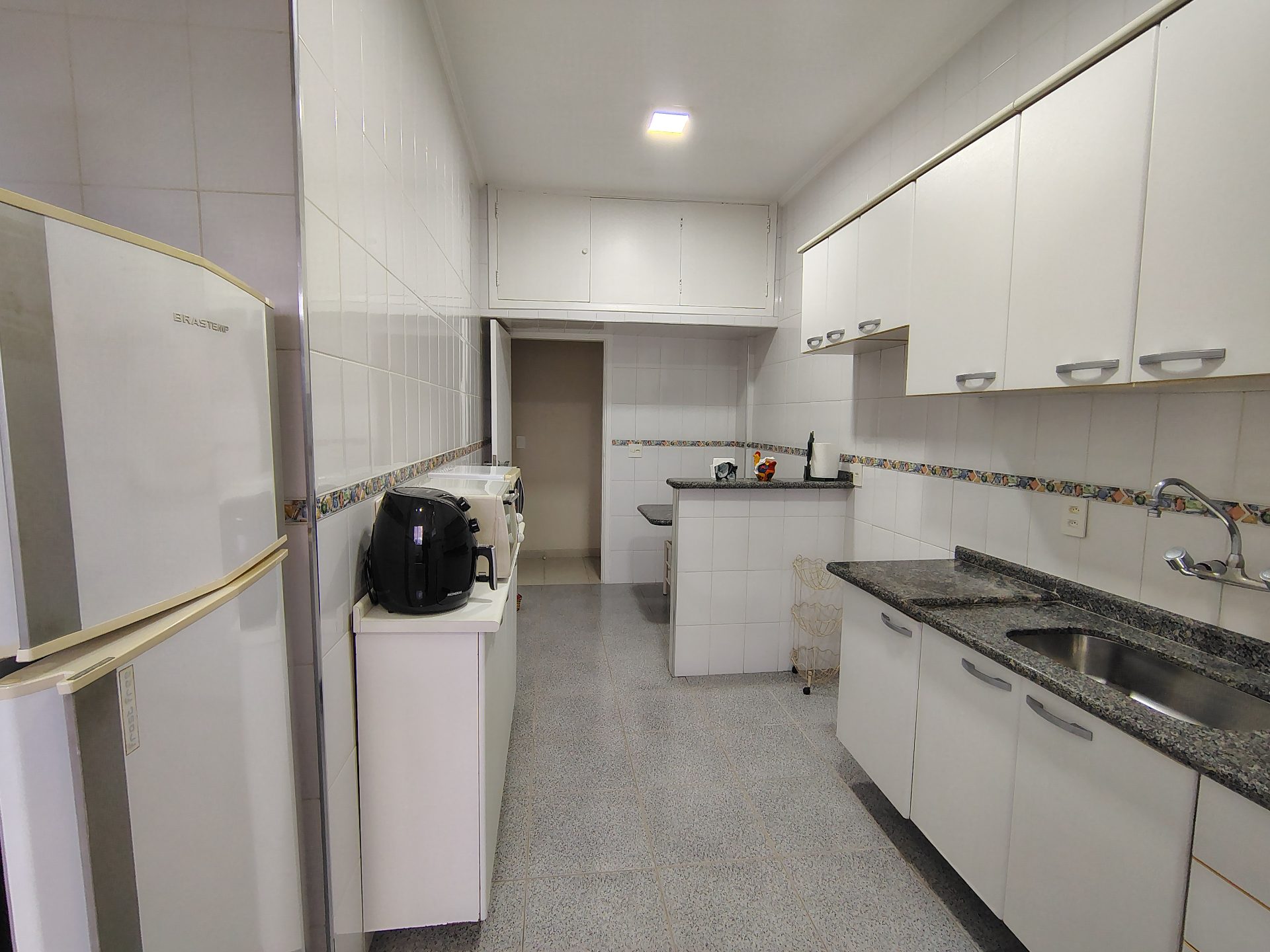 Apartamento Frente Mar com Vista Livre e 3 Quartos em Pitangueiras, Guarujá — foto 18