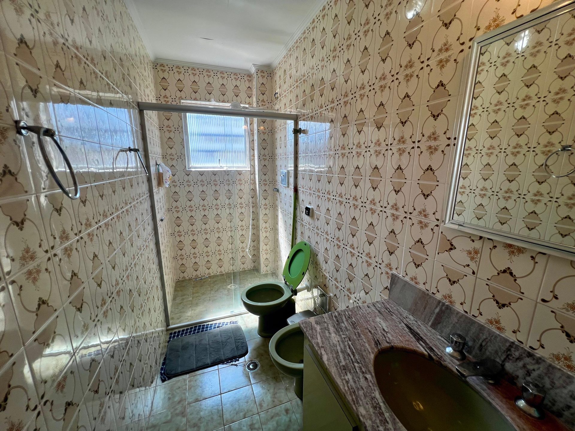 Apartamento com 3 Dormitórios, Suíte e Varanda a 200 Metros da Praia da Enseada em Enseada, Guarujá — foto 18