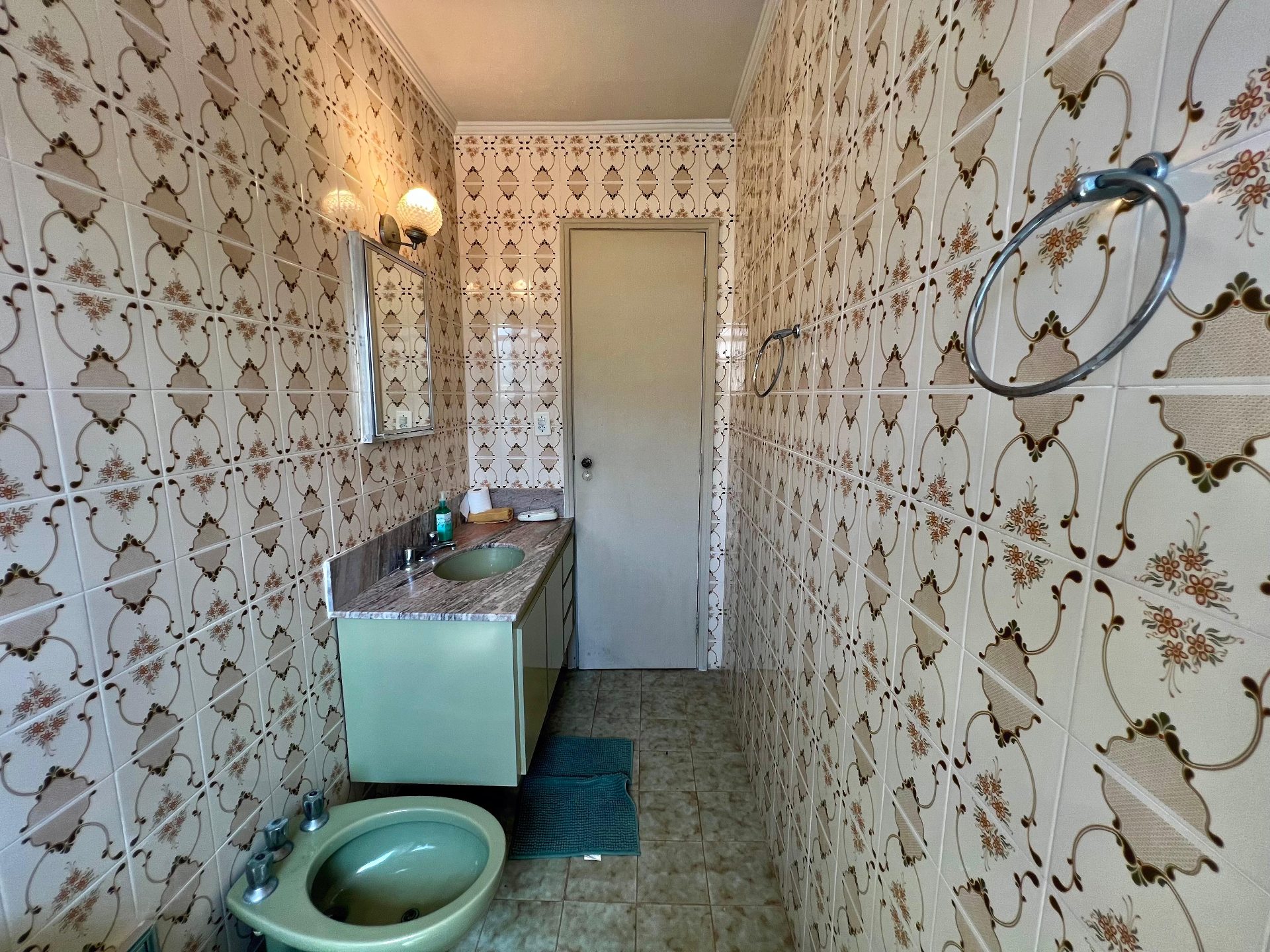 Apartamento com 3 Dormitórios, Suíte e Varanda a 200 Metros da Praia da Enseada em Enseada, Guarujá — foto 17