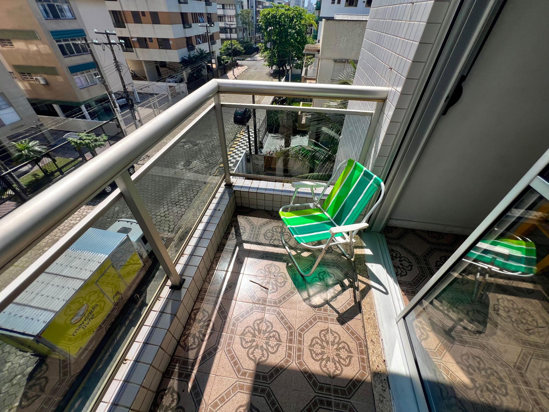 Apartamento com 3 Dormitórios, Suíte e Varanda a 200 Metros da Praia da Enseada em Enseada, Guarujá — foto 28