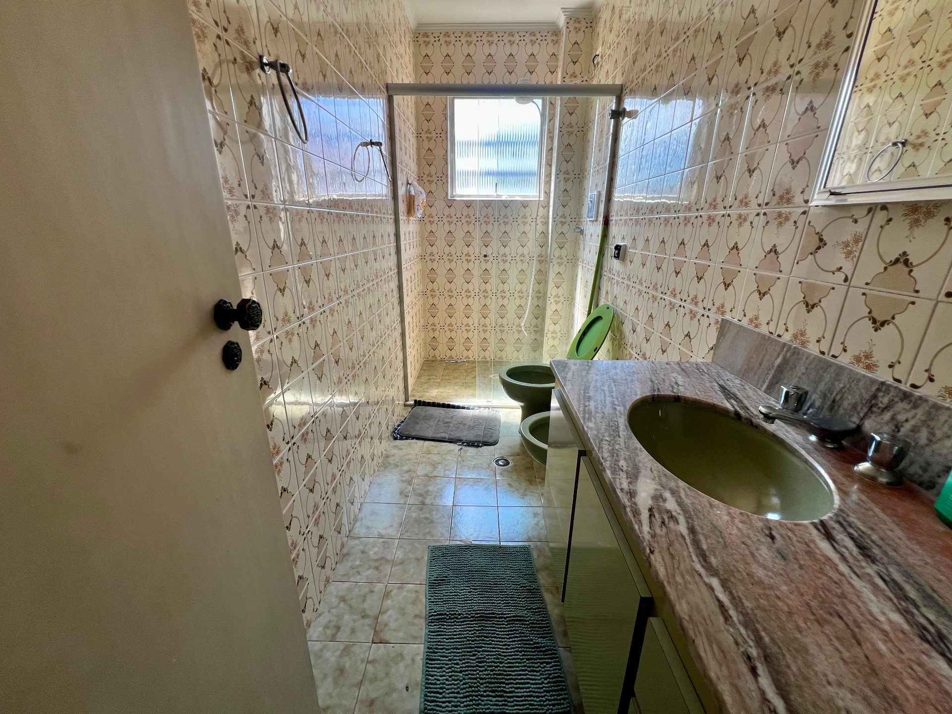 Apartamento com 3 Dormitórios, Suíte e Varanda a 200 Metros da Praia da Enseada em Enseada, Guarujá — foto 19