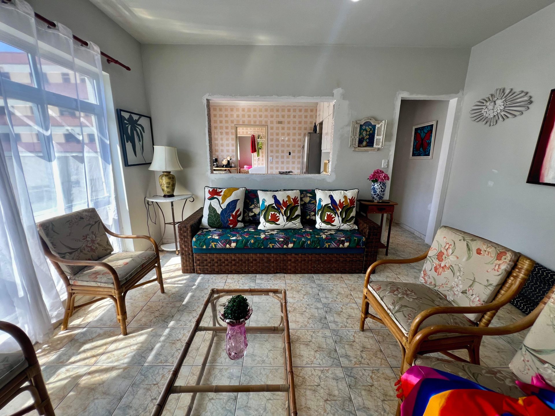 Apartamento com 3 Dormitórios, Suíte e Varanda a 200 Metros da Praia da Enseada em Enseada, Guarujá — foto 6