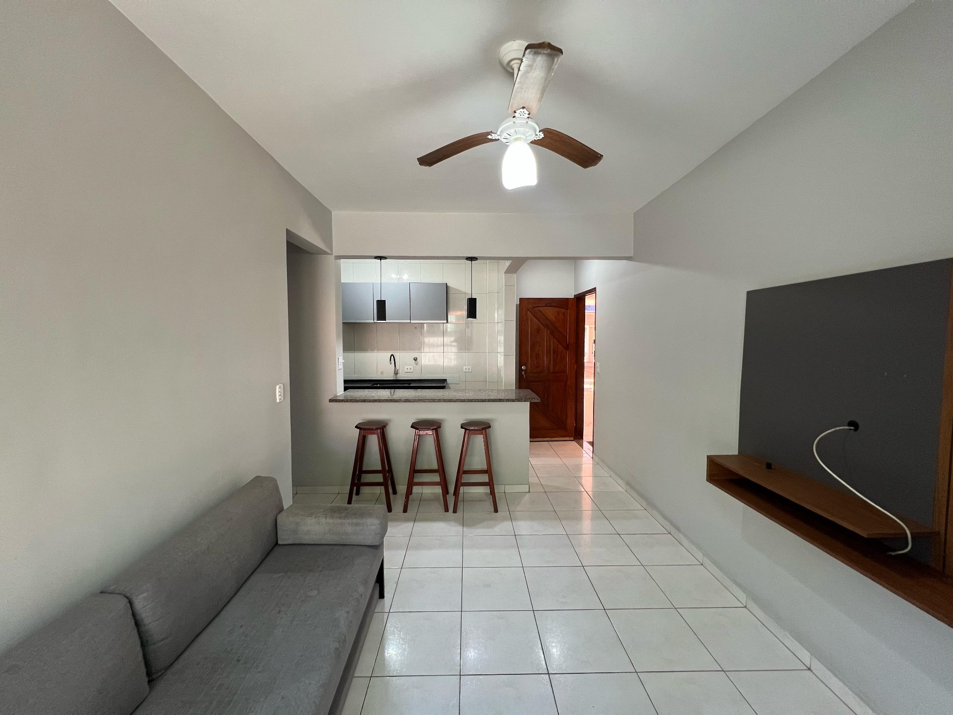 Apartamento com 1 quarto, 200m praia Enseada, Guarujá em Enseada, Guarujá — foto 2