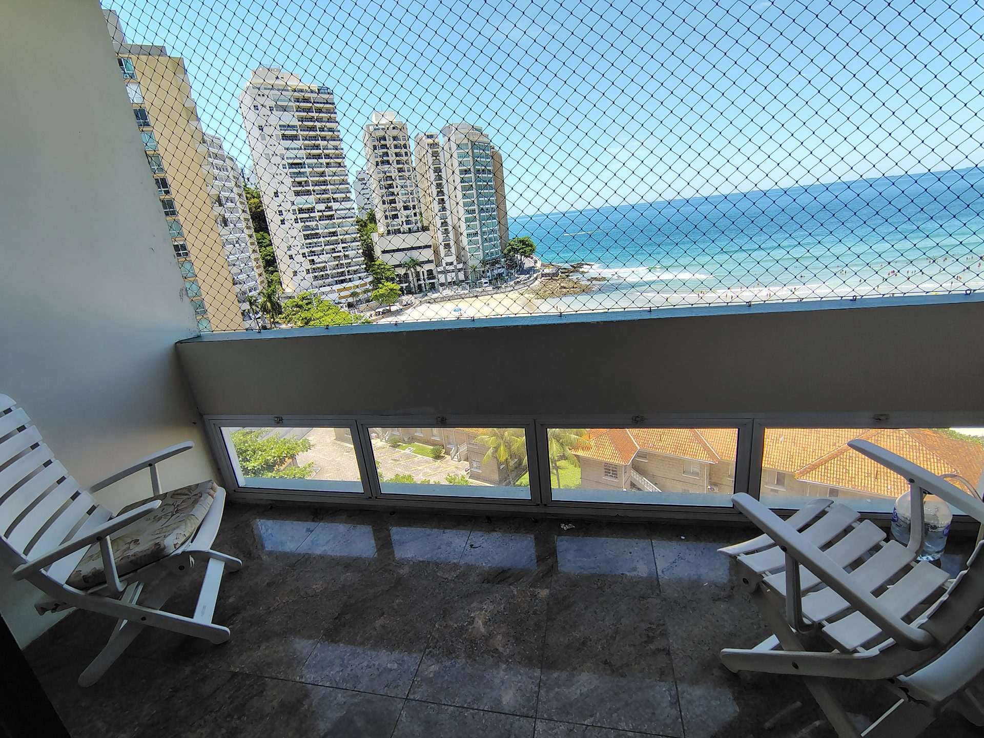 Apto frente praia, 5 quartos, sacada, 2 vagas, Pitangueiras em Pitangueiras, Guarujá — foto 4