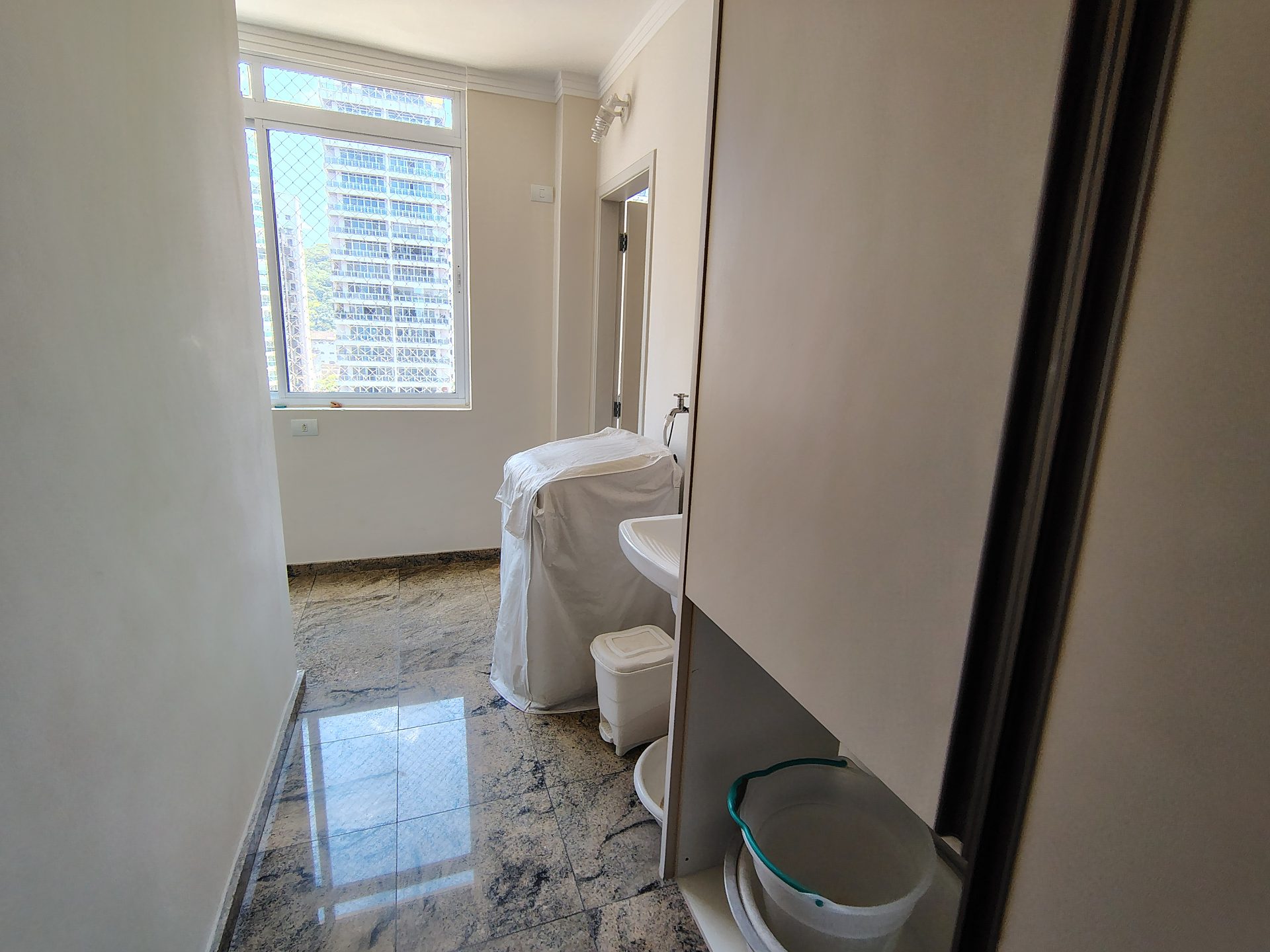 Apto frente praia, 5 quartos, sacada, 2 vagas, Pitangueiras em Pitangueiras, Guarujá — foto 23