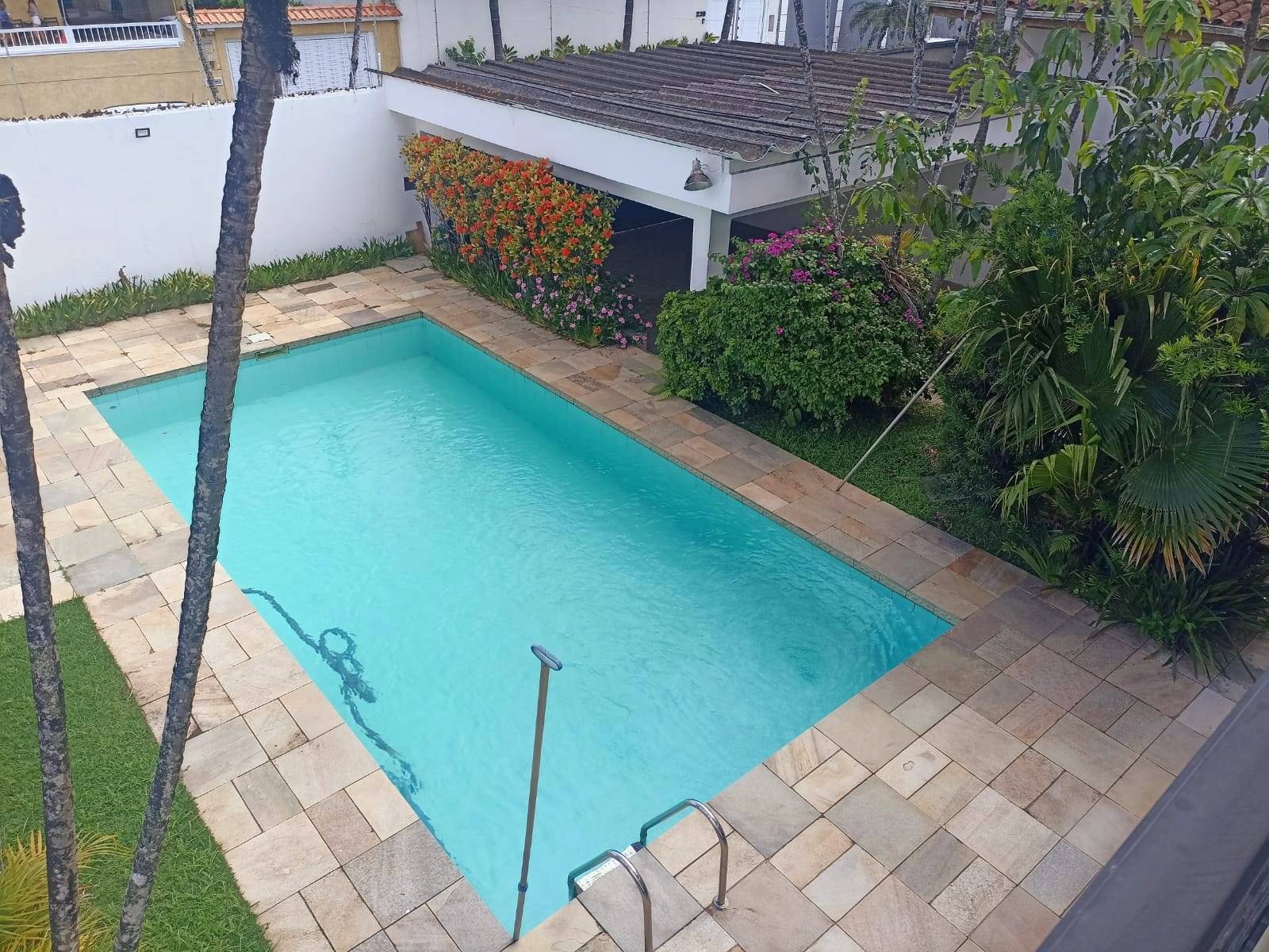 Casa 5 suítes, piscina, 5 vagas, 200m praia Enseada. em Jardim Virgínia, Guarujá — foto 3