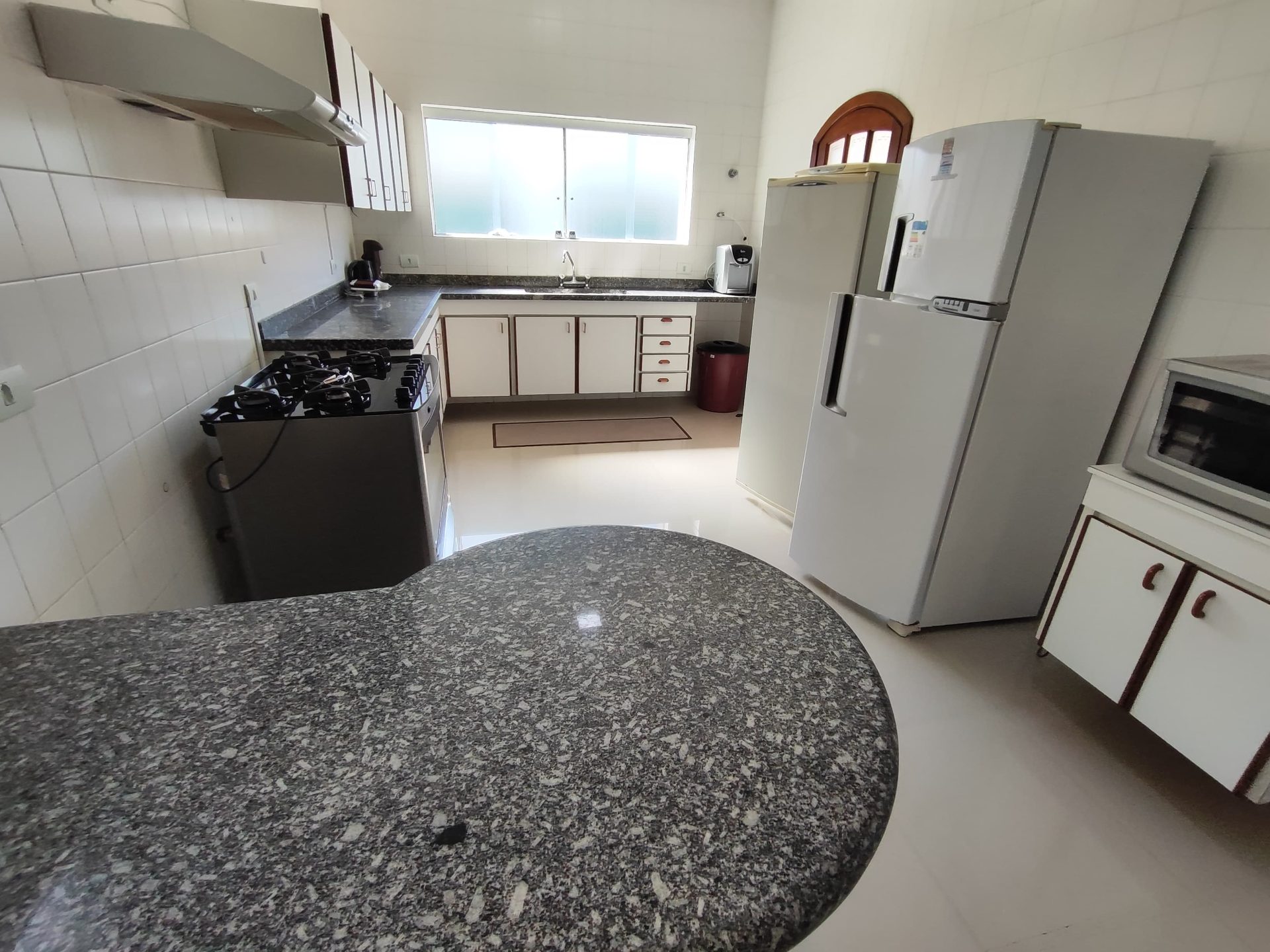 Casa Jd. Acapulco, 5 suítes, piscina, quadra em Jardim Acapulco, Guarujá — foto 6