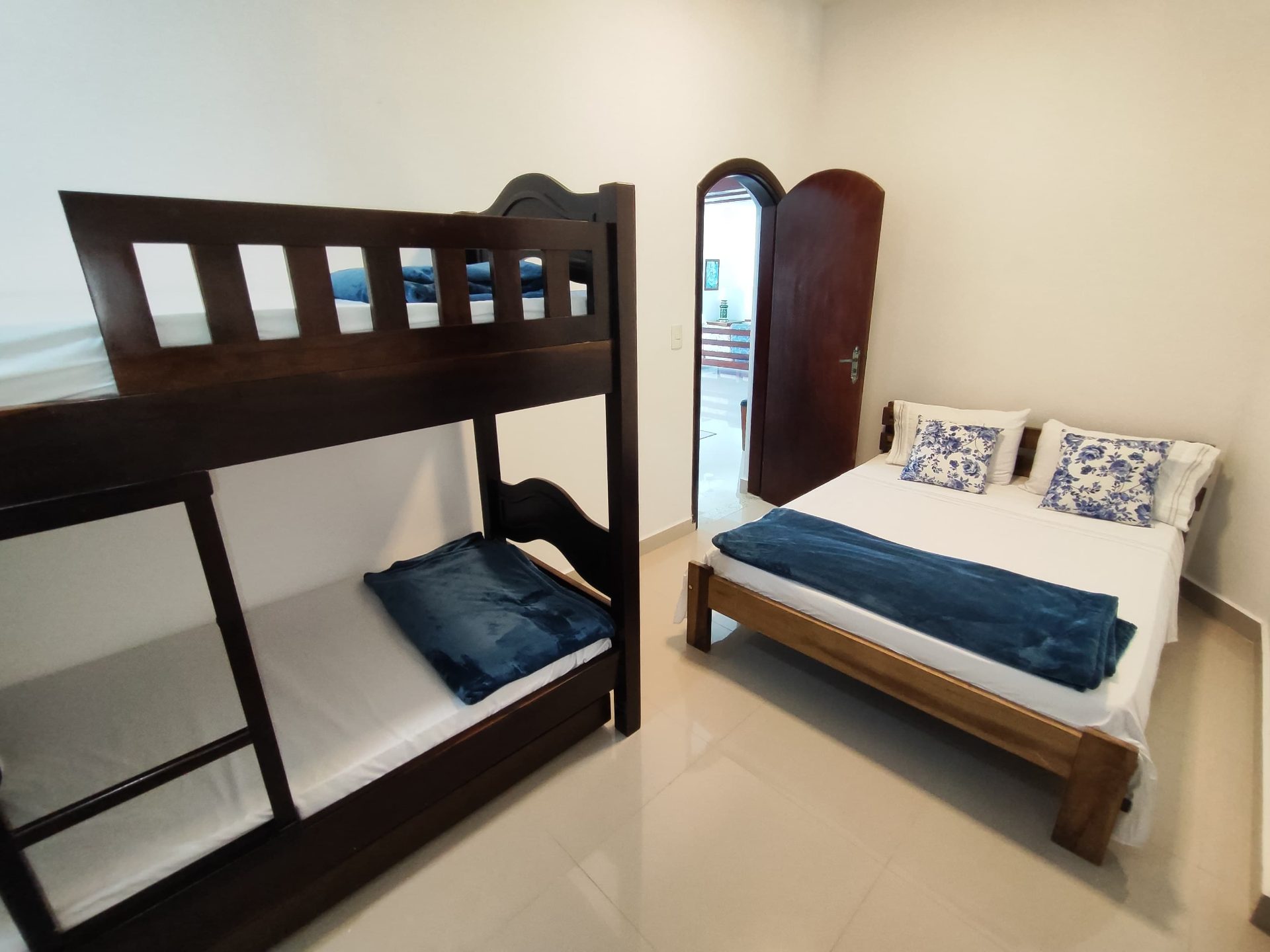 Casa Jd. Acapulco, 5 suítes, piscina, quadra em Jardim Acapulco, Guarujá — foto 8