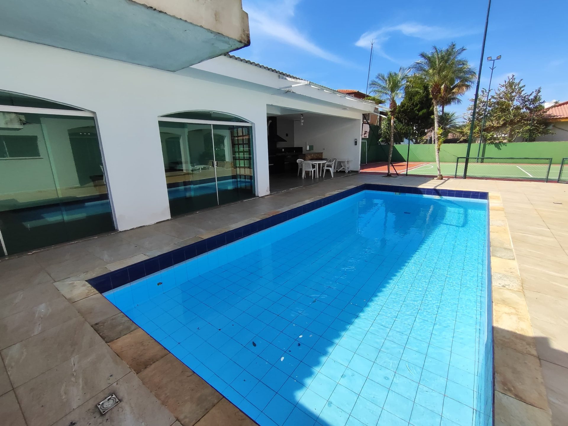Casa Jd. Acapulco, 5 suítes, piscina, quadra em Jardim Acapulco, Guarujá — foto 2