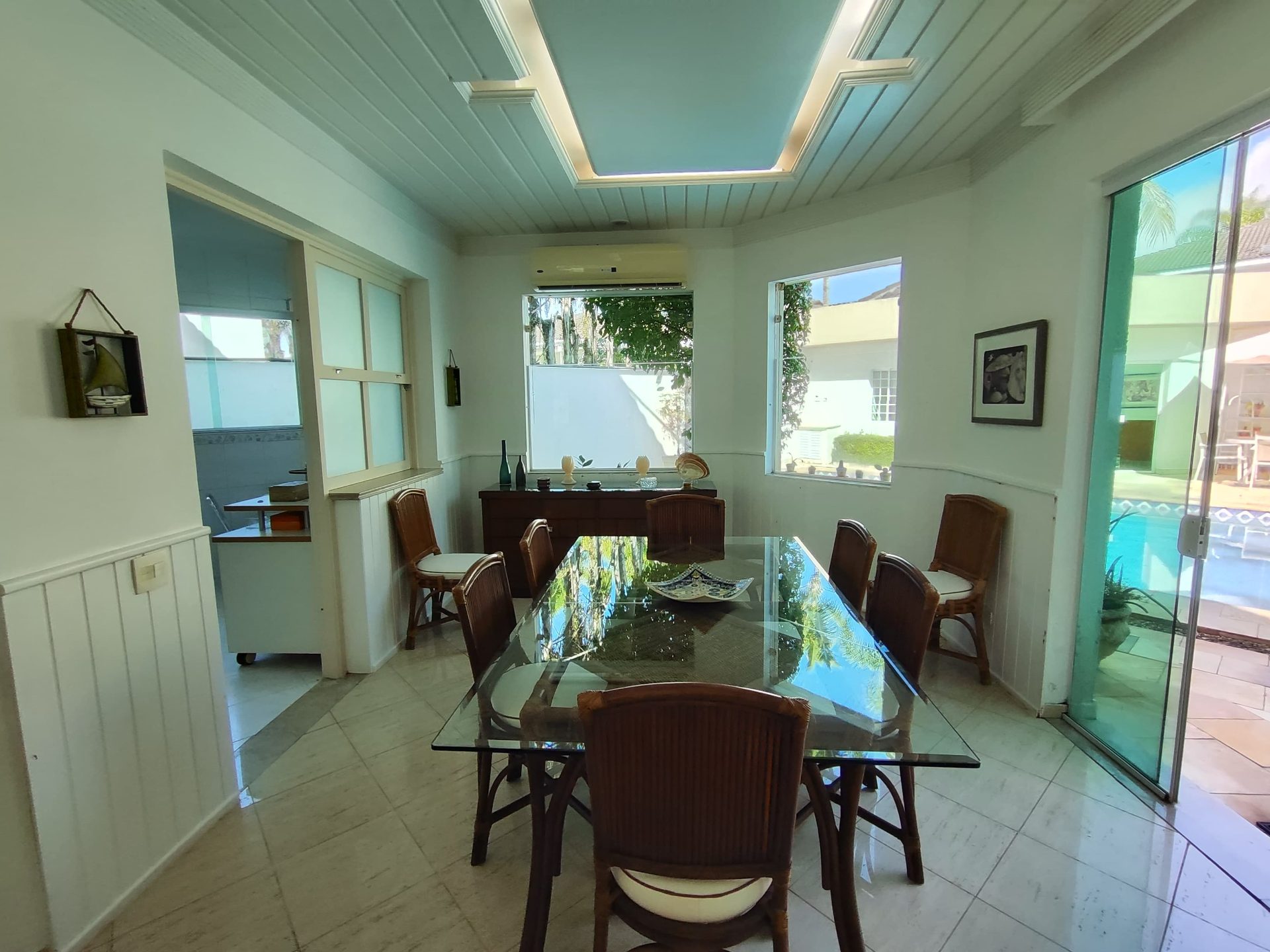Casa em frente à praça, perfeita para quem busca conforto, espaço e lazer completo! em Jardim Acapulco, Guarujá — foto 6