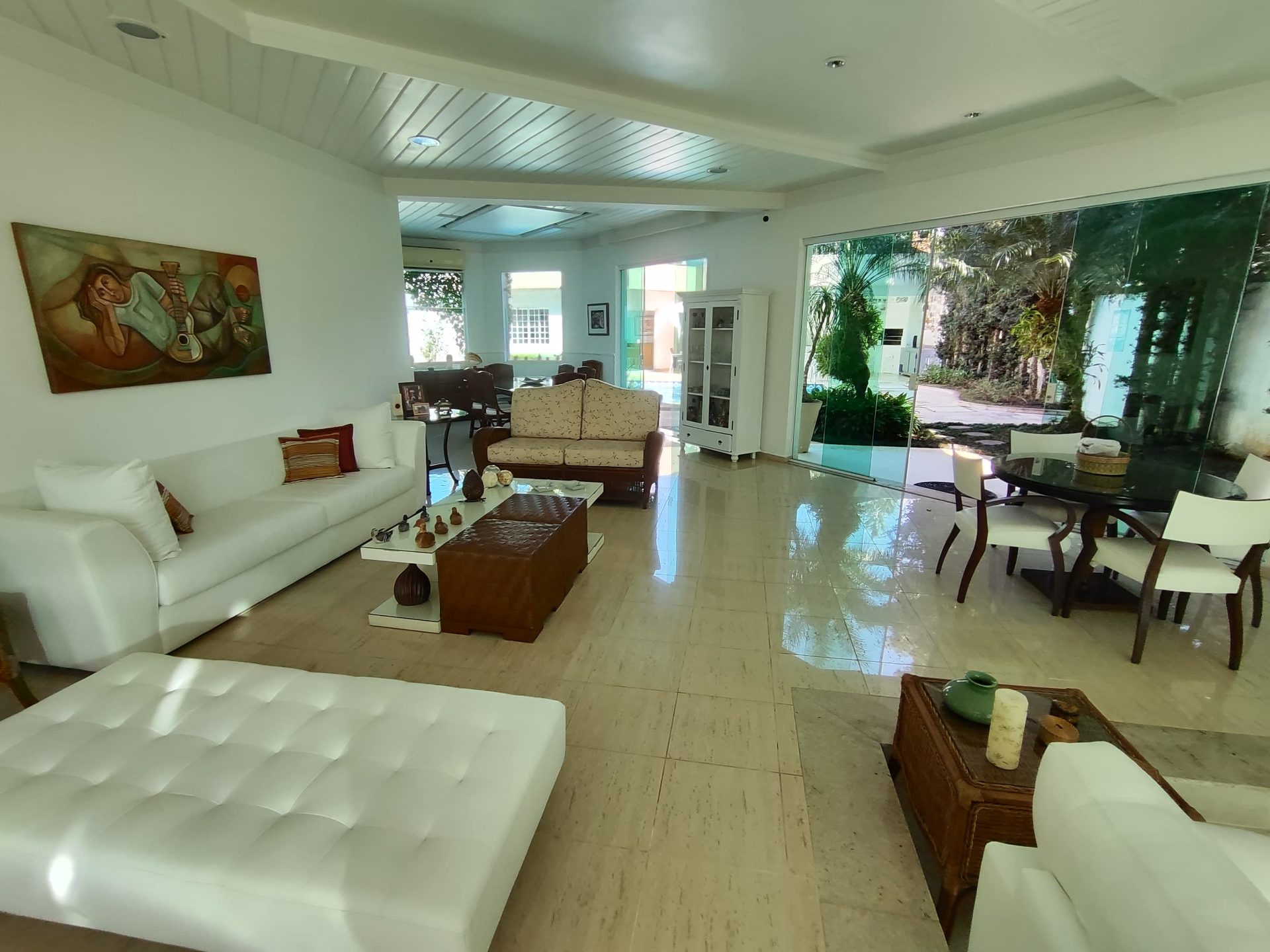 Casa em frente à praça, perfeita para quem busca conforto, espaço e lazer completo! em Jardim Acapulco, Guarujá — foto 8