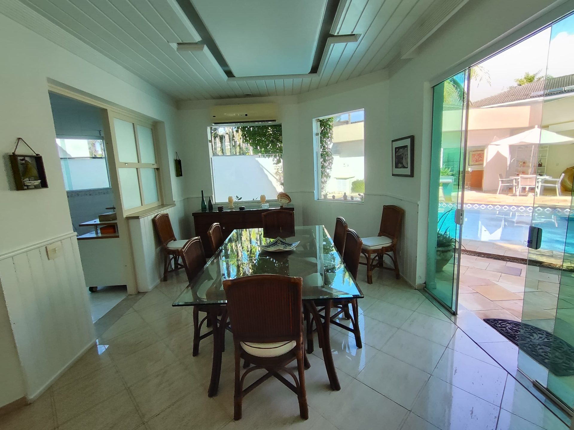 Casa em frente à praça, perfeita para quem busca conforto, espaço e lazer completo! em Jardim Acapulco, Guarujá — foto 10