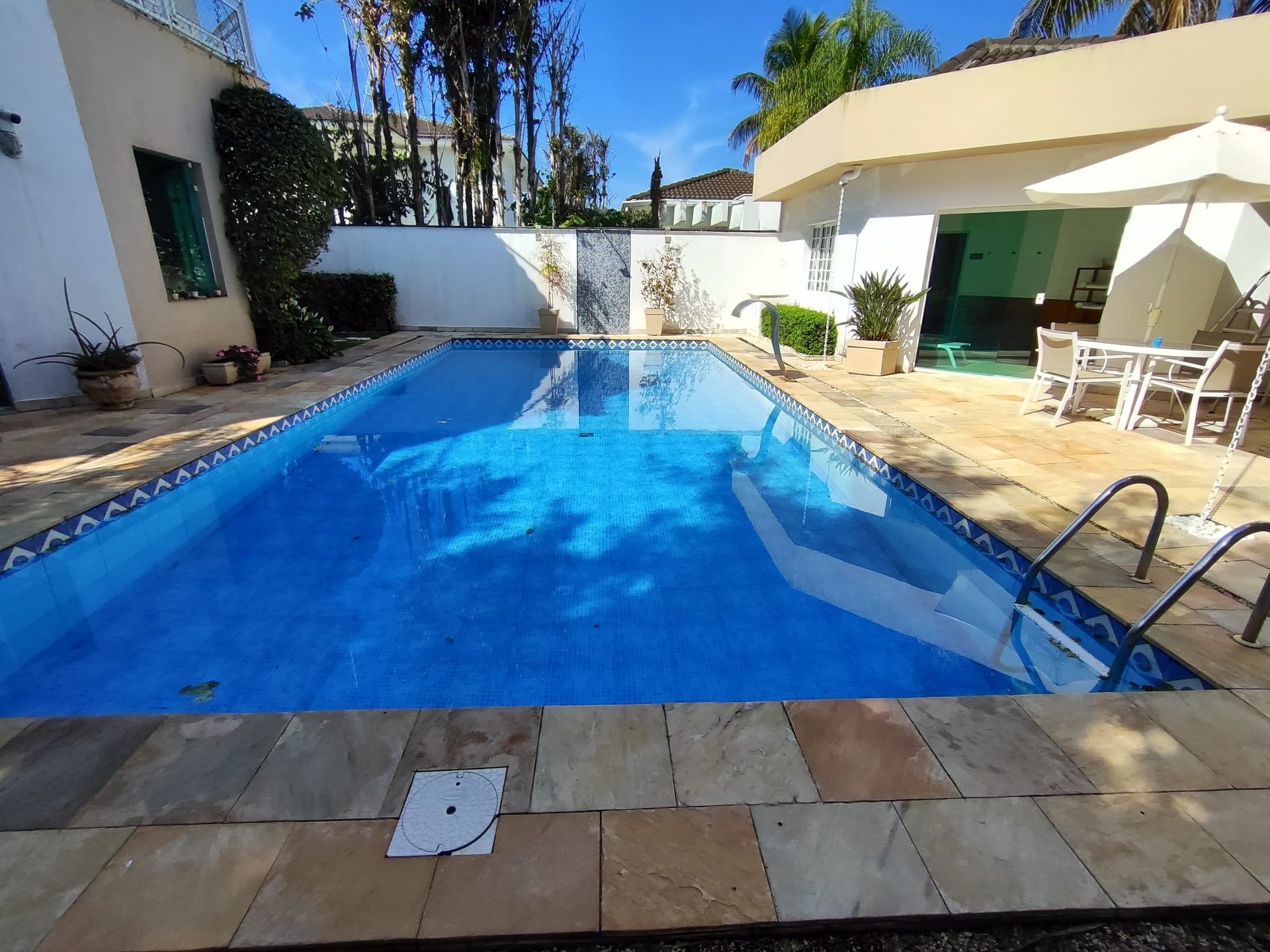 Casa em frente à praça, perfeita para quem busca conforto, espaço e lazer completo! em Jardim Acapulco, Guarujá — foto 12