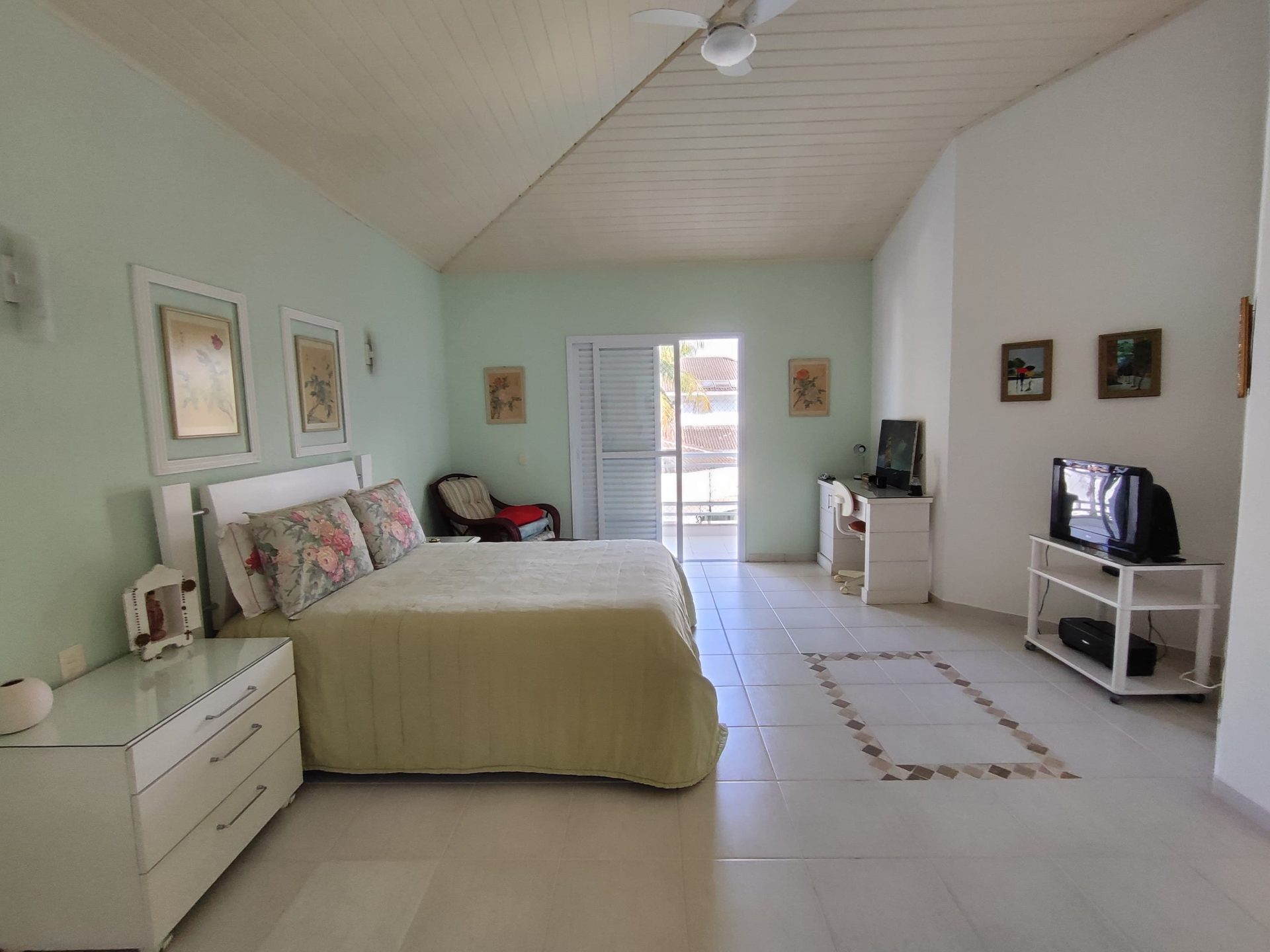 Casa em frente à praça, perfeita para quem busca conforto, espaço e lazer completo! em Jardim Acapulco, Guarujá — foto 34