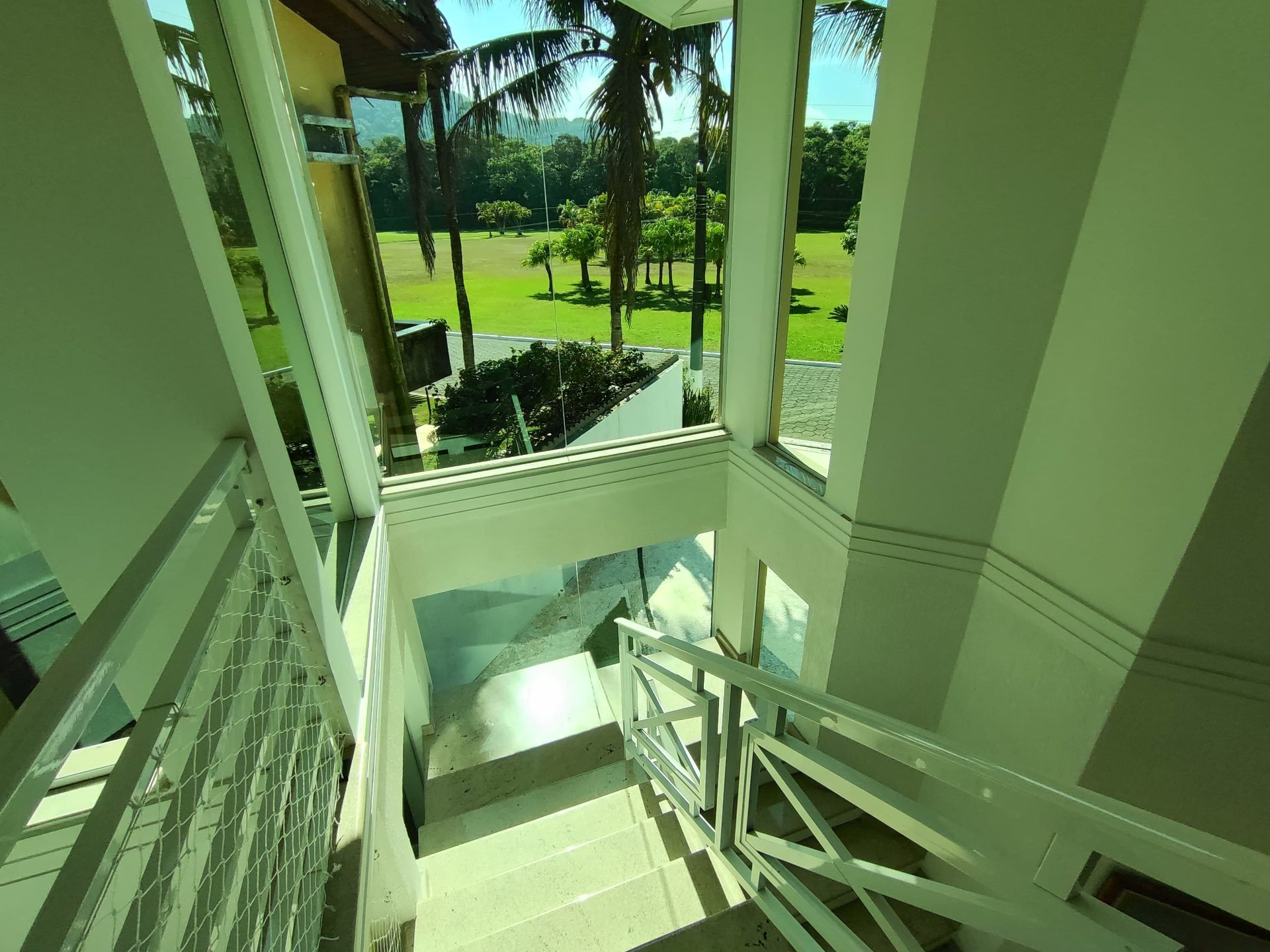 Casa em frente à praça, perfeita para quem busca conforto, espaço e lazer completo! em Jardim Acapulco, Guarujá — foto 40