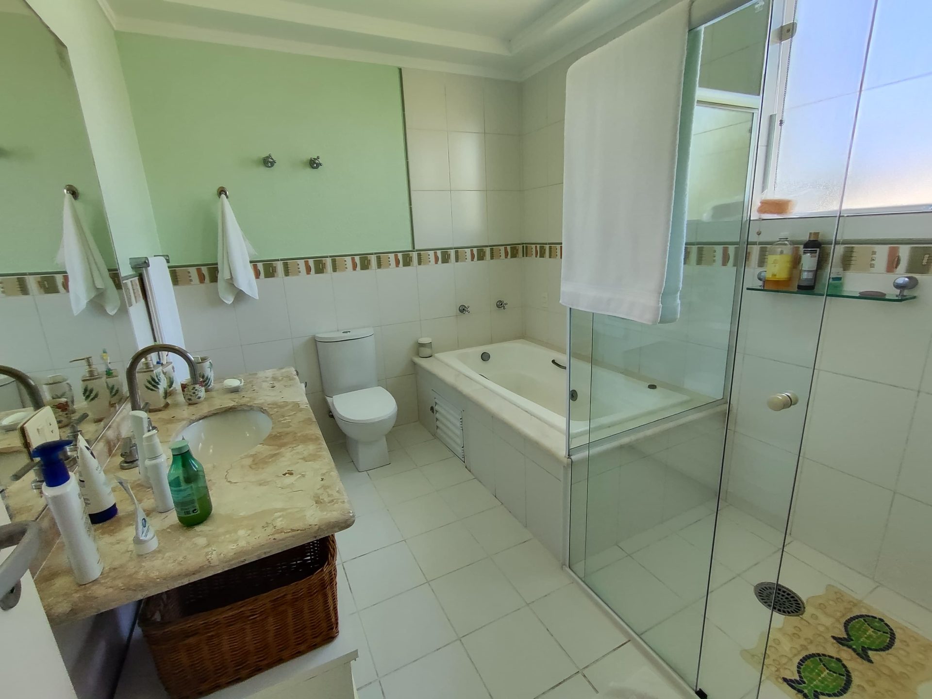 Casa em frente à praça, perfeita para quem busca conforto, espaço e lazer completo! em Jardim Acapulco, Guarujá — foto 38