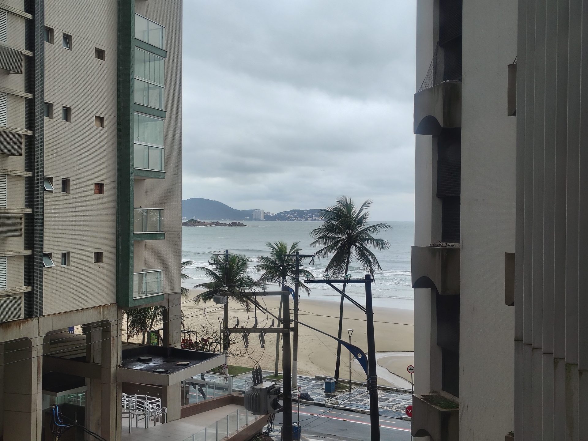 Apto com 3 quartos, Jardim Astúrias, Guarujá em Vila Luis Antônio, Guarujá — foto 9