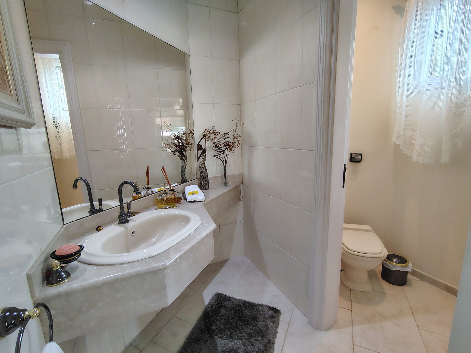 Casa Térrea em Condomínio com Energia Solar, Piscina e Área Gourmet Completa em Enseada, Guarujá — foto 10