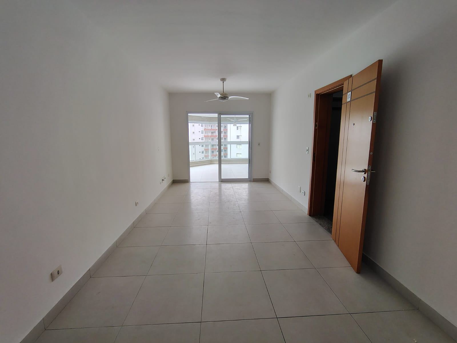 Apartamento com 3 quartos, Pitangueiras, Guarujá em Pitangueiras, Guarujá — foto 2