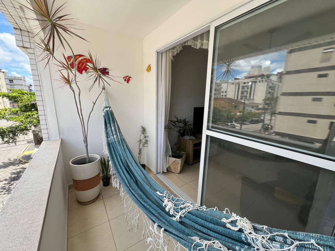 Apto 3 quartos, sacada, lazer, 350m praia Astúrias em Jardim Las Palmas, Guarujá — foto 6