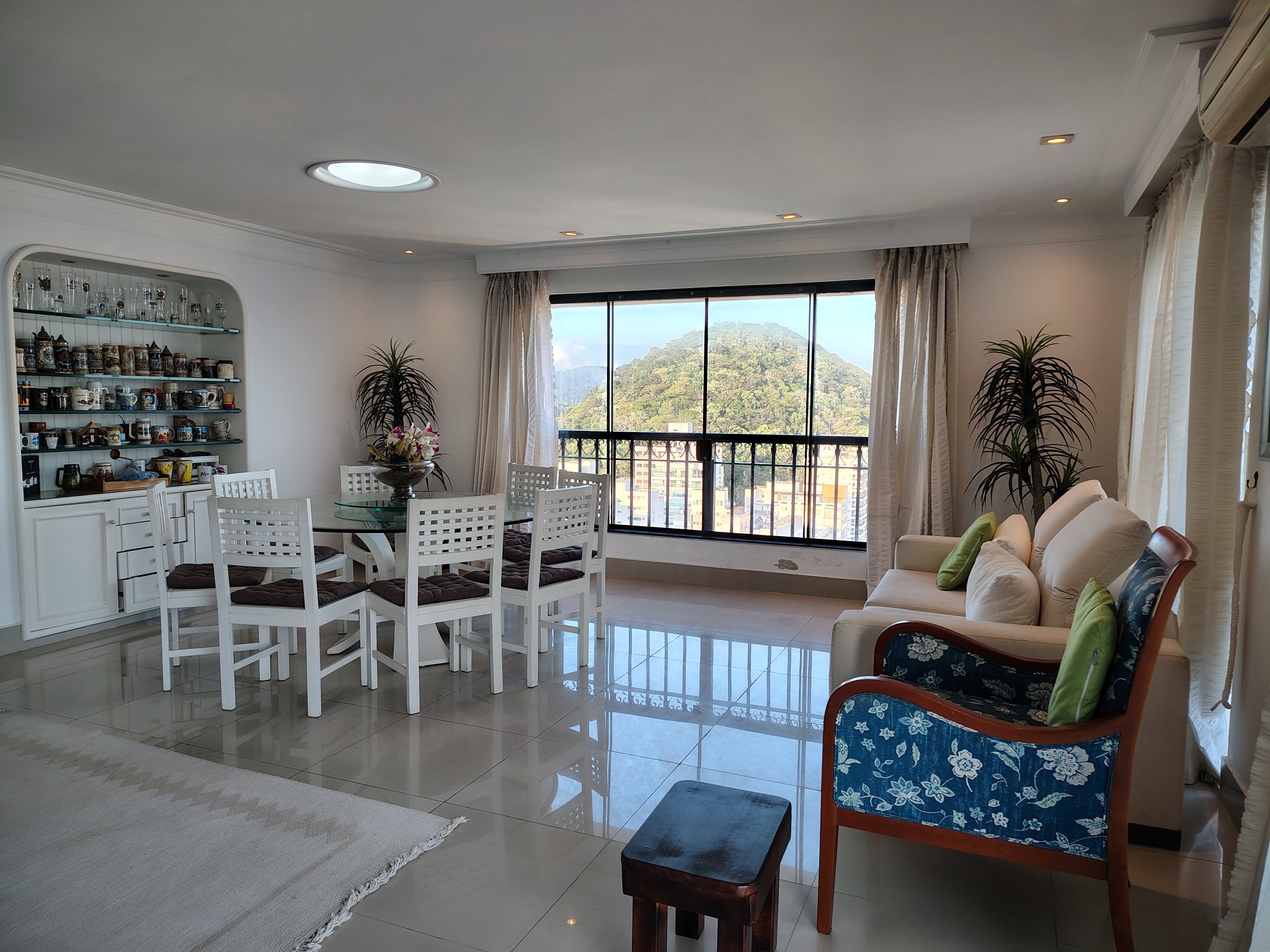 Cobertura de Alto Padrão à Venda – Praia de Pitangueiras | Guarujá em Pitangueiras, Guarujá — foto 4
