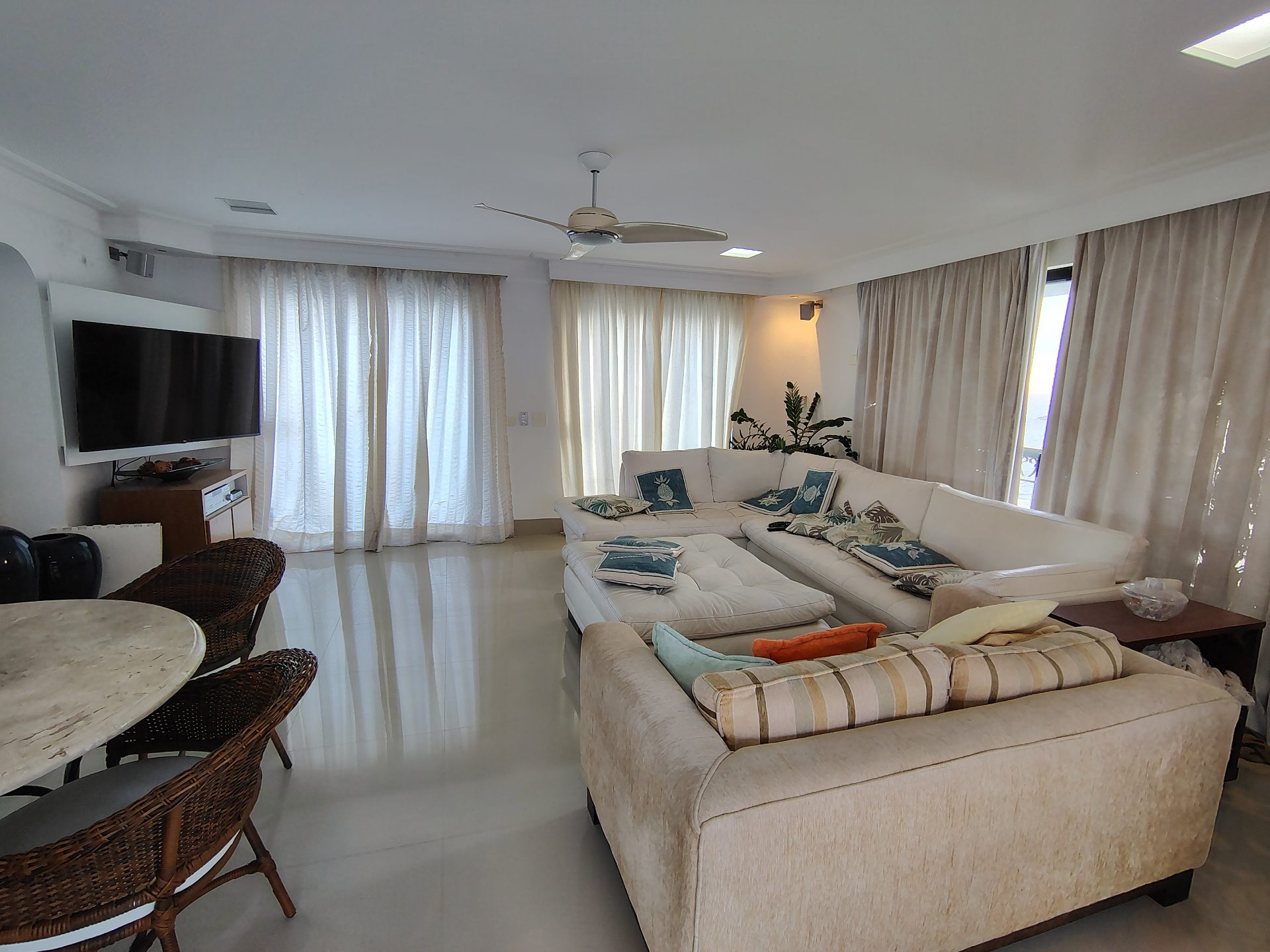 Cobertura de Alto Padrão à Venda – Praia de Pitangueiras | Guarujá em Pitangueiras, Guarujá — foto 18