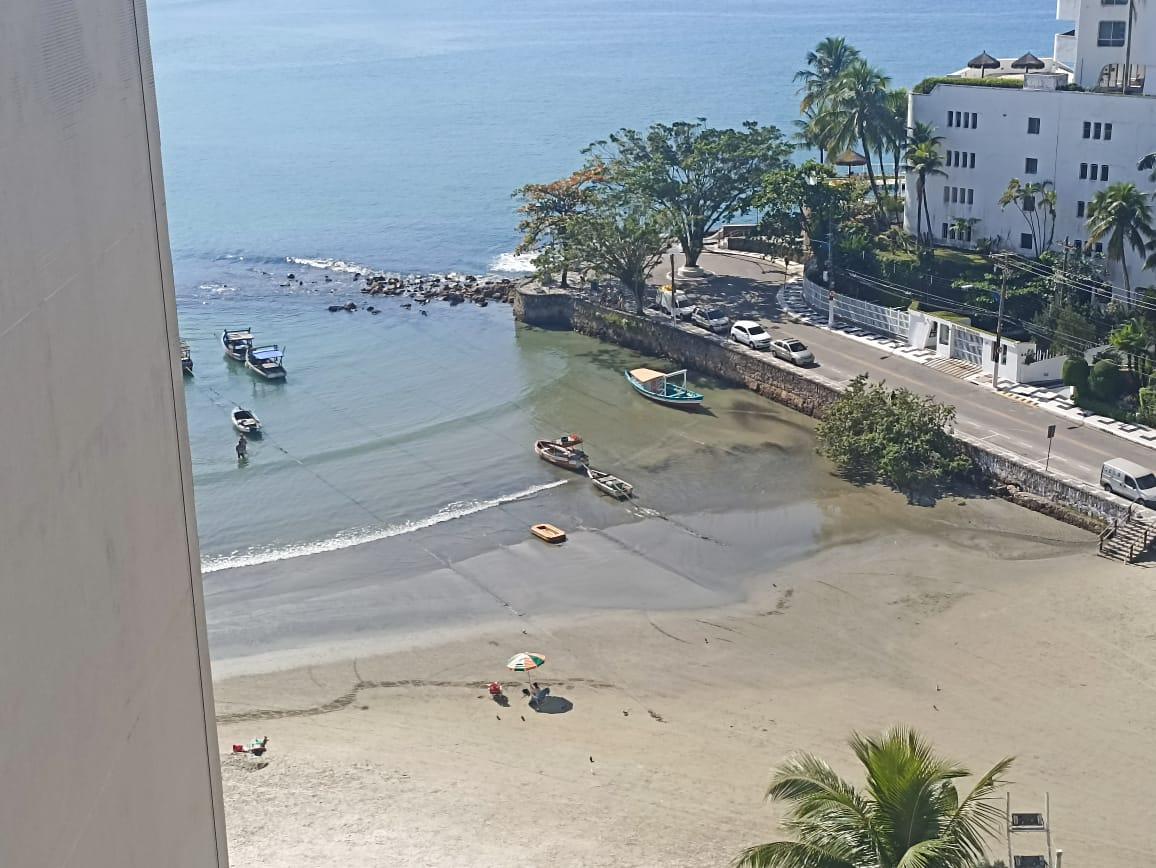 Apto frente praia 3 quartos, sacada, lazer, Astúrias em Vila Luis Antônio, Guarujá — foto 26