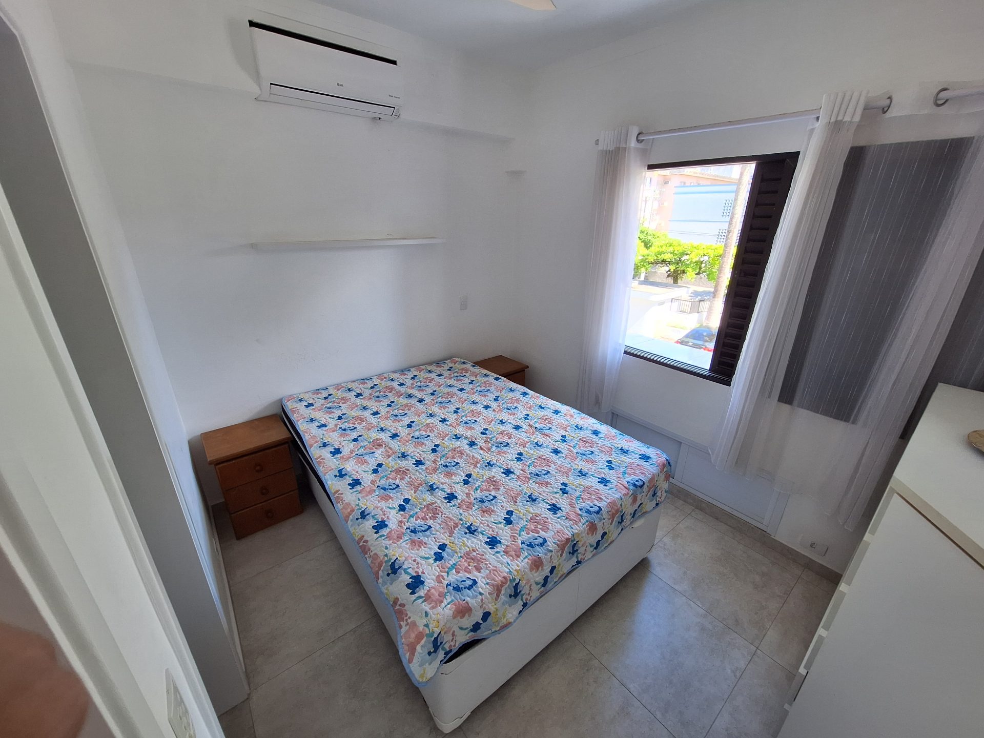 Apto 2 dorms., sacada, lazer, região do Aquário, 1 vaga em Enseada, Guarujá — foto 7