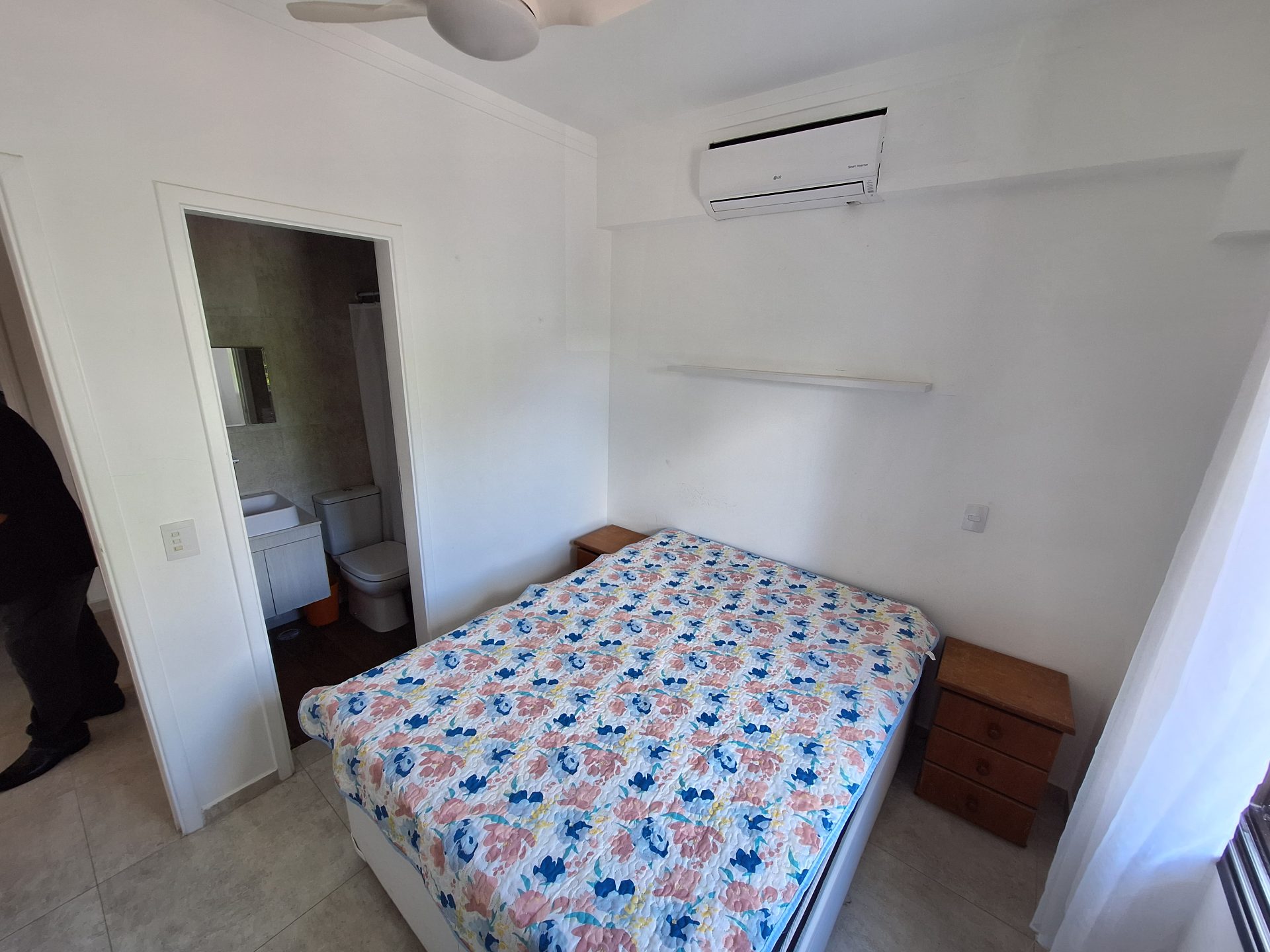 Apto 2 dorms., sacada, lazer, região do Aquário, 1 vaga em Enseada, Guarujá — foto 8