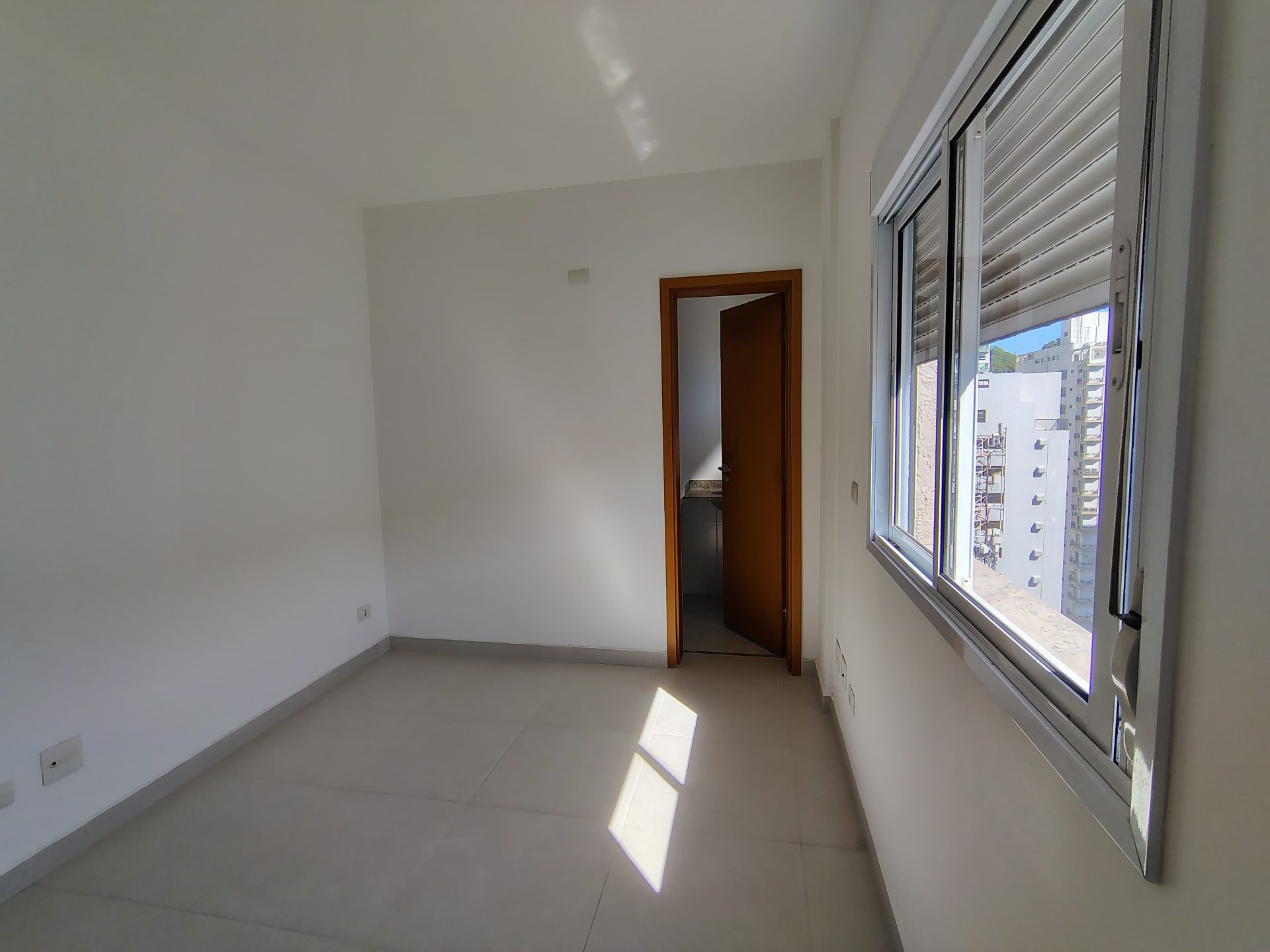 Apto 3 suítes, 144m², 2 vagas, lazer, andar alto, Pitangueiras em Pitangueiras, Guarujá — foto 2