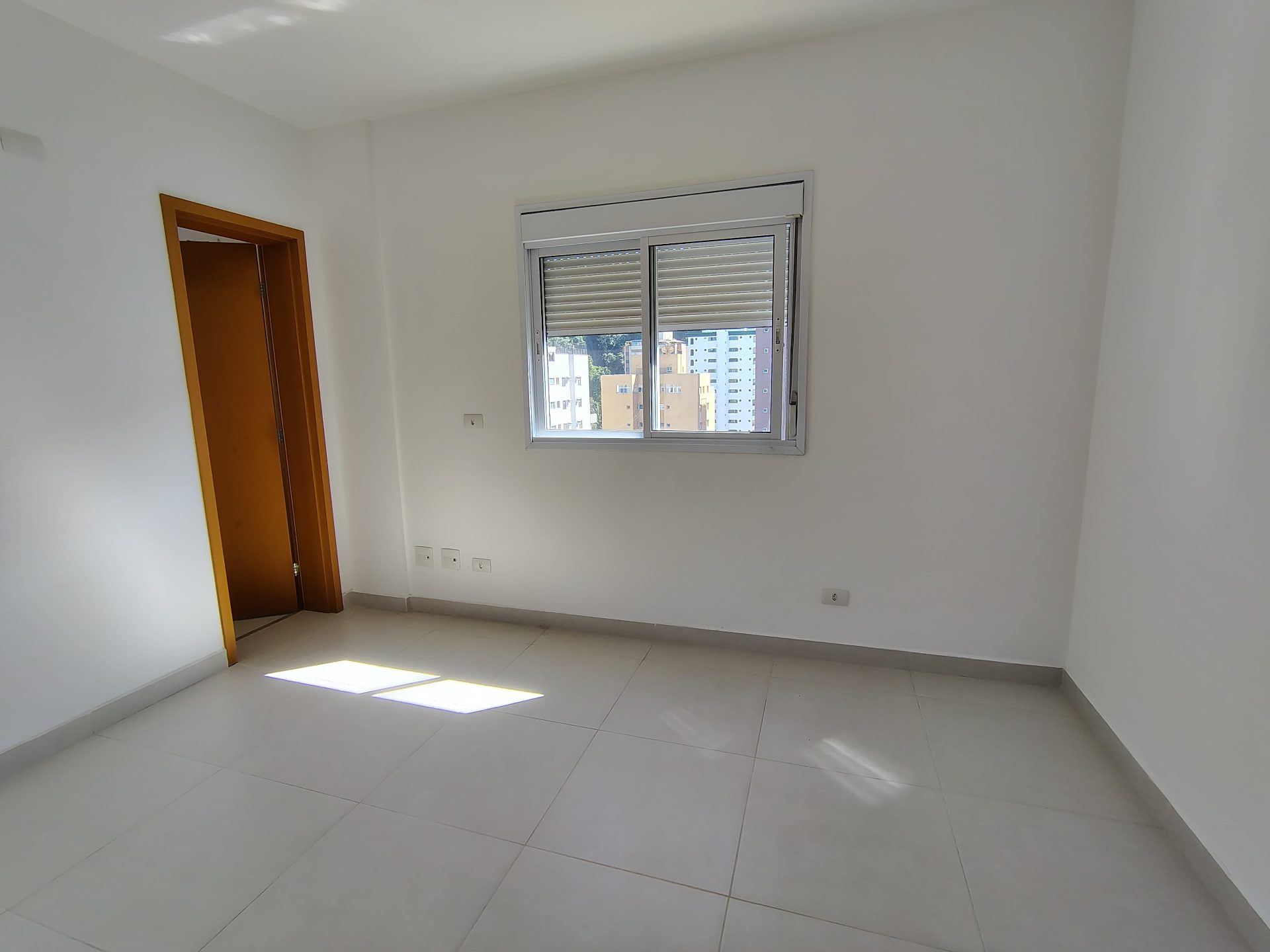 Apto 3 suítes, 144m², 2 vagas, lazer, andar alto, Pitangueiras em Pitangueiras, Guarujá — foto 3