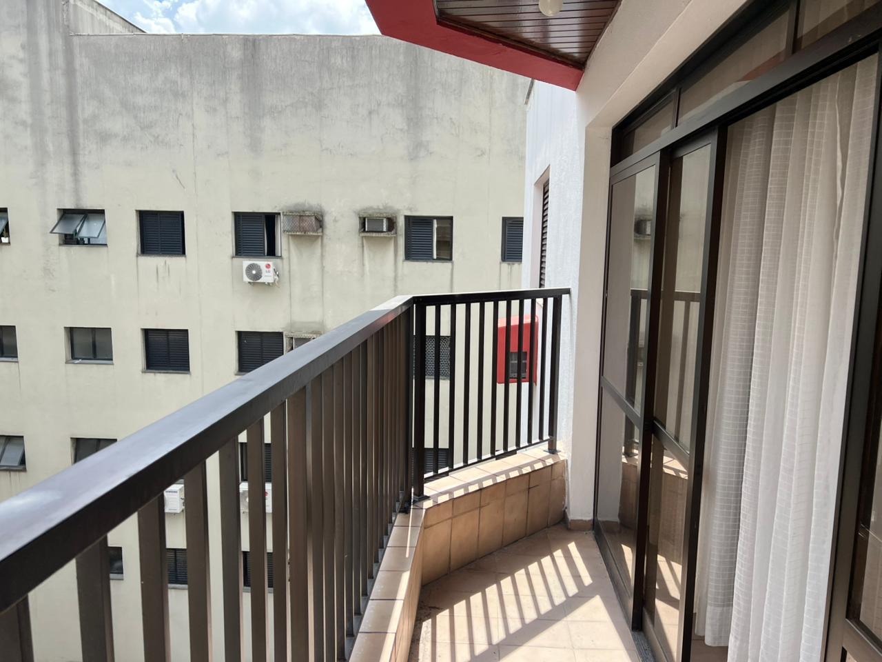 Apto 3 dorms., sacada, 1 vaga, Enseada em Enseada, Guarujá — foto 2