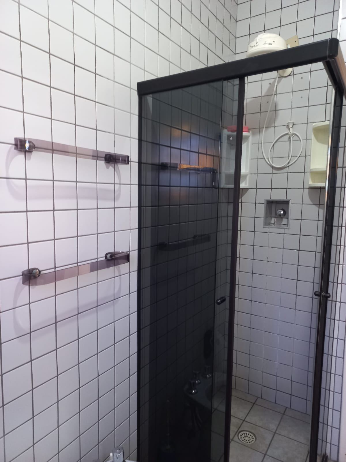 Apartamento 3 Dormitórios no Lado Praia | Região do Aquário | 200m da Praia | 1 Vaga em Enseada, Guarujá — foto 24