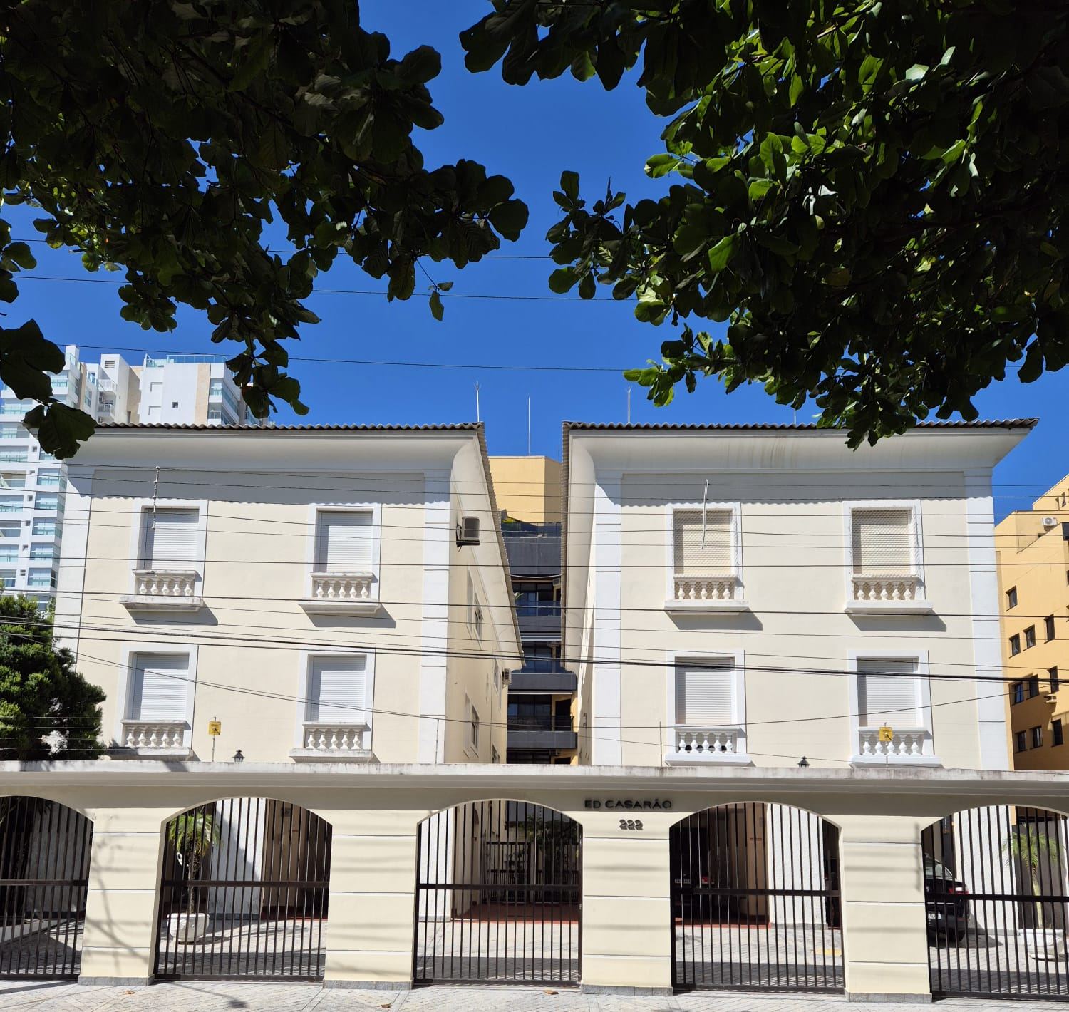 Apartamento 3 Dormitórios no Lado Praia | Região do Aquário | 200m da Praia | 1 Vaga em Enseada, Guarujá — foto 25