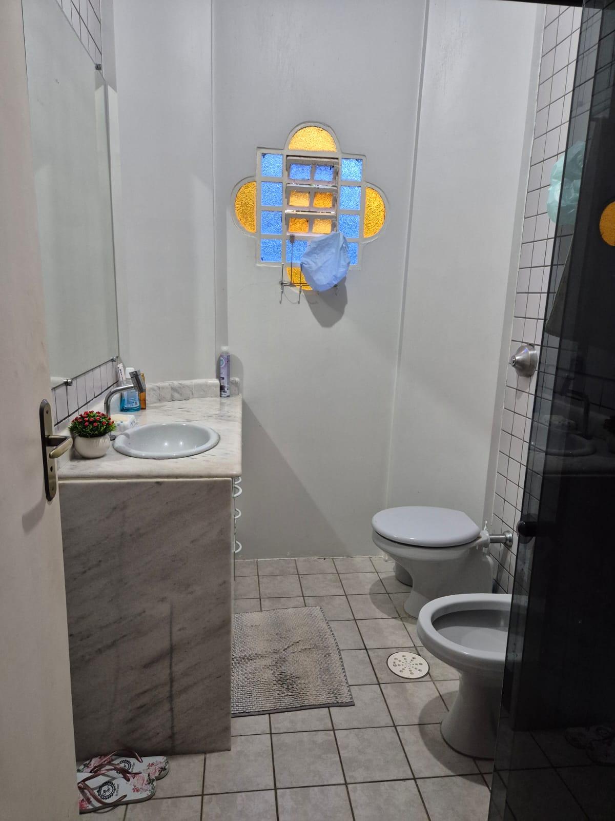 Apartamento 3 Dormitórios no Lado Praia | Região do Aquário | 200m da Praia | 1 Vaga em Enseada, Guarujá — foto 20