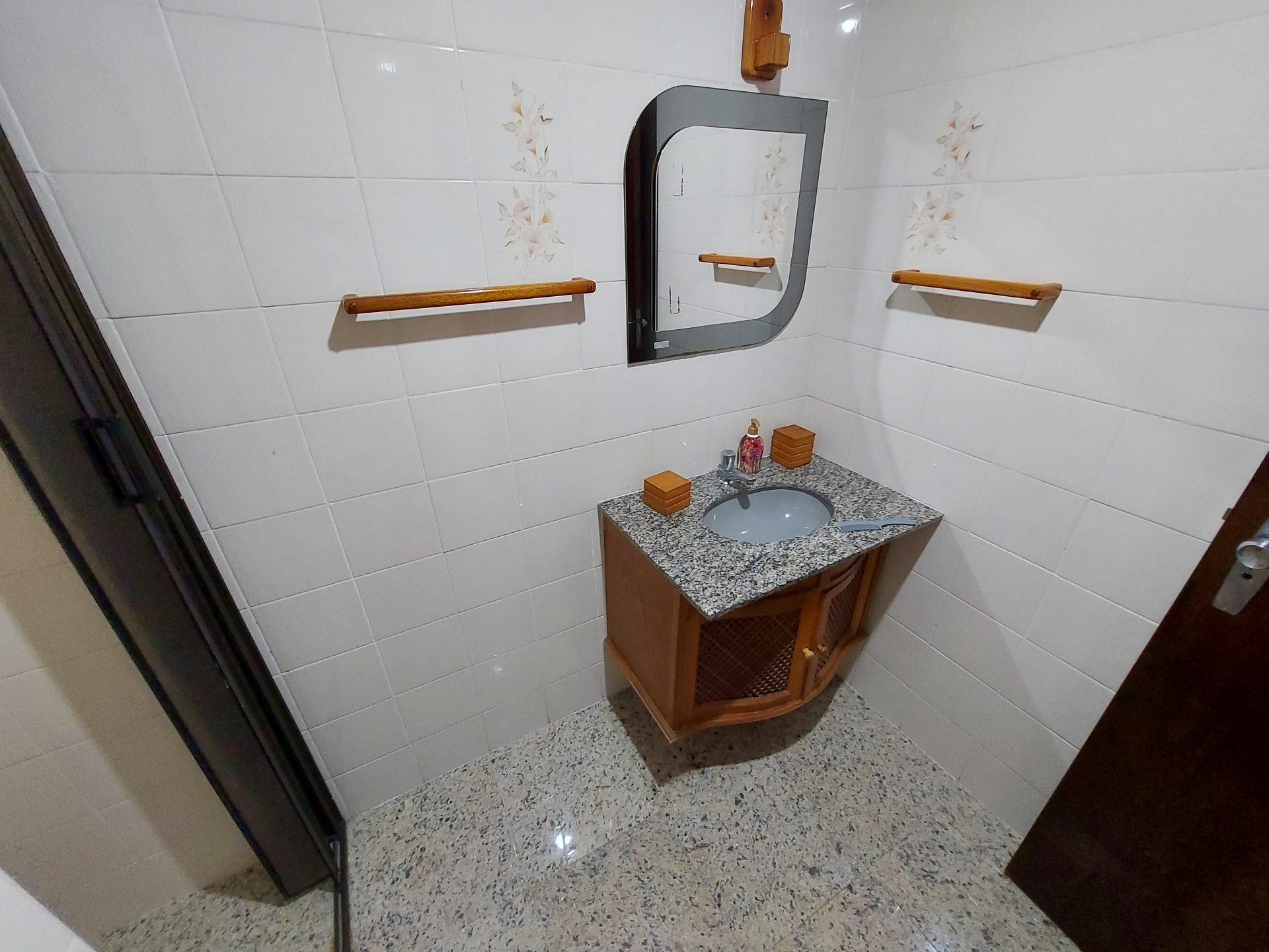 Apto 250m praia, 2 quartos, sacada, 1 vaga, Enseada em Enseada, Guarujá — foto 9