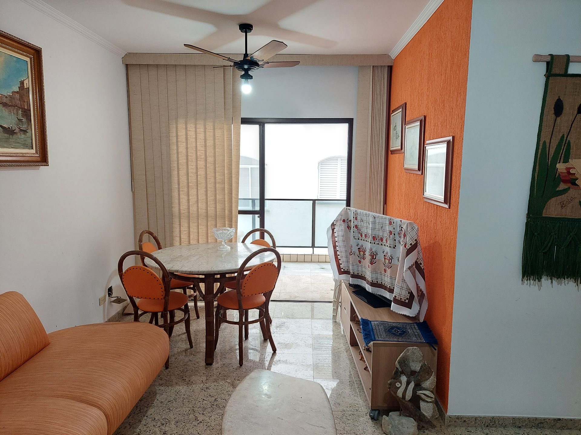 Apto 250m praia, 2 quartos, sacada, 1 vaga, Enseada em Enseada, Guarujá — foto 3