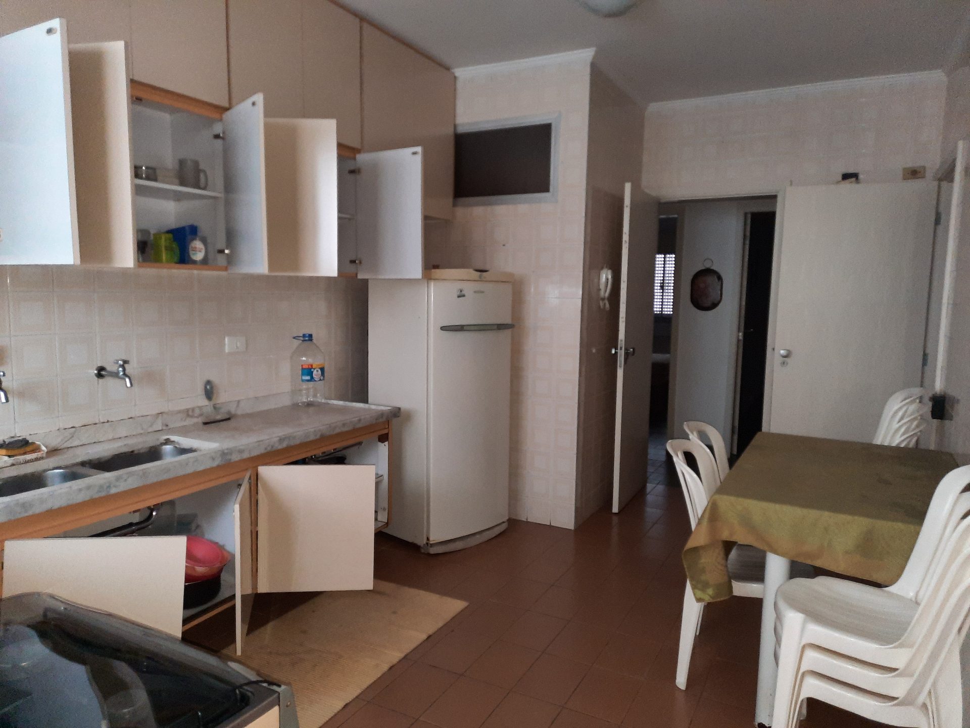 Apto 4 quartos, 100m praia Pitangueiras, sacada, 1 vaga em Pitangueiras, Guarujá — foto 9