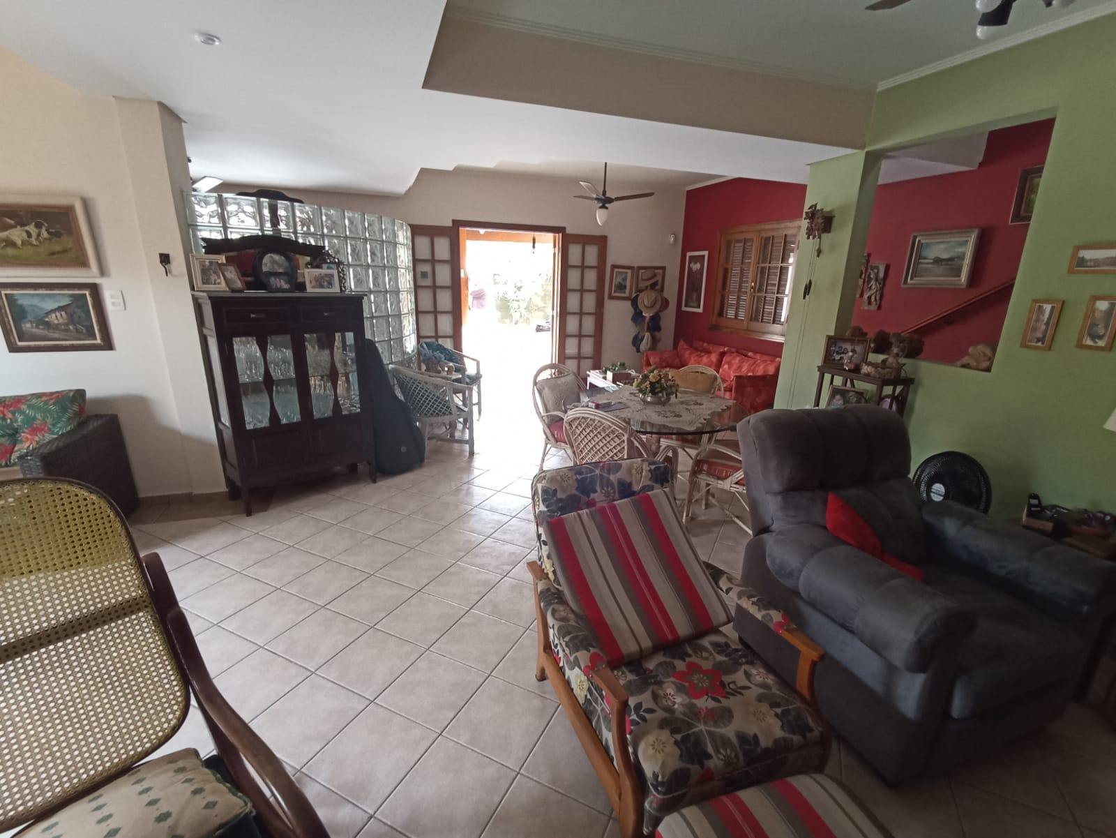 Casa 4 suítes, piscina, lazer, Enseada em Jardim Virgínia, Guarujá — foto 2