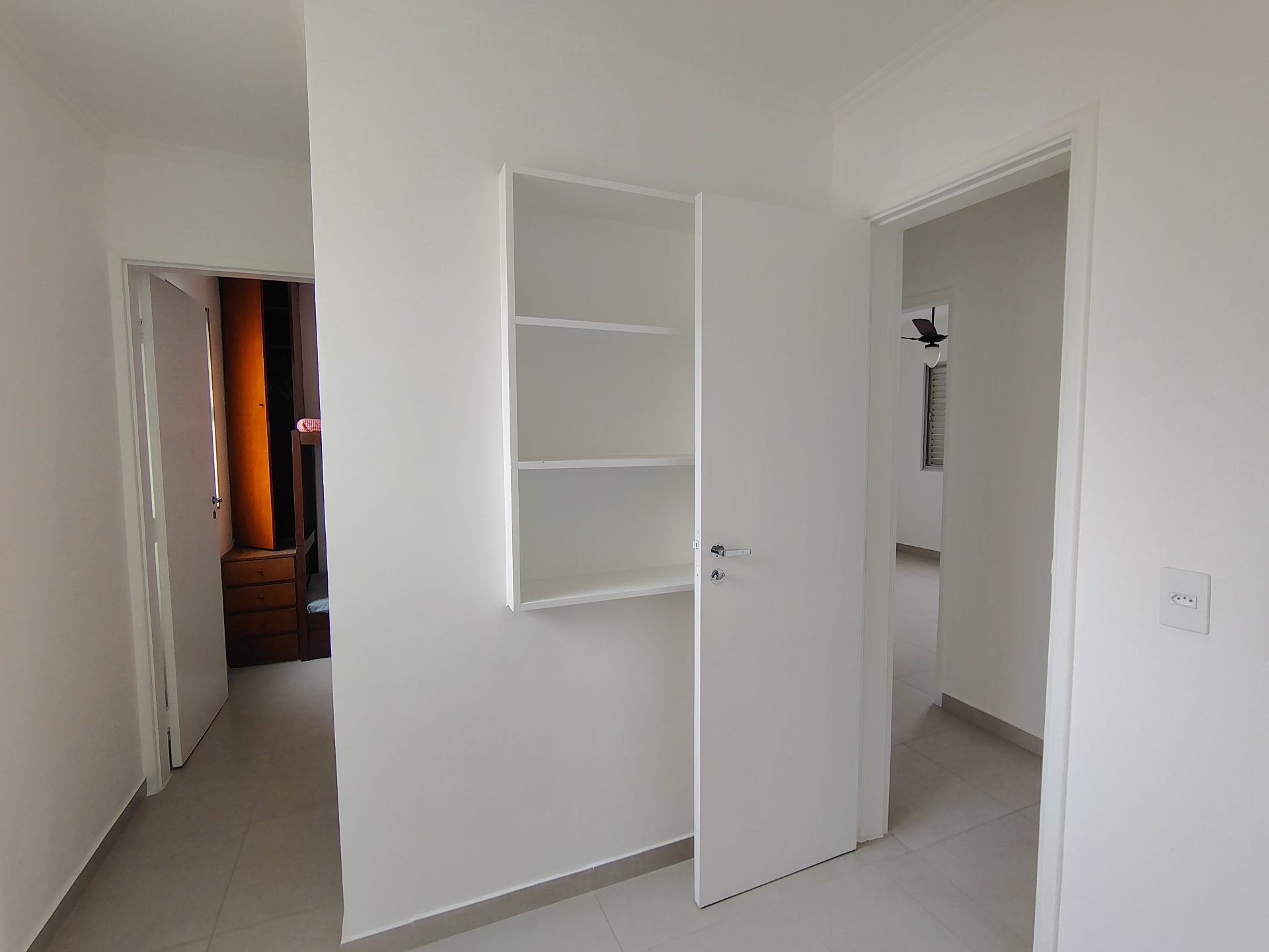 Apto 4 dorms., 1 vaga, andar alto, sacada, Pitangueiras (cópia) em Pitangueiras, Guarujá — foto 18