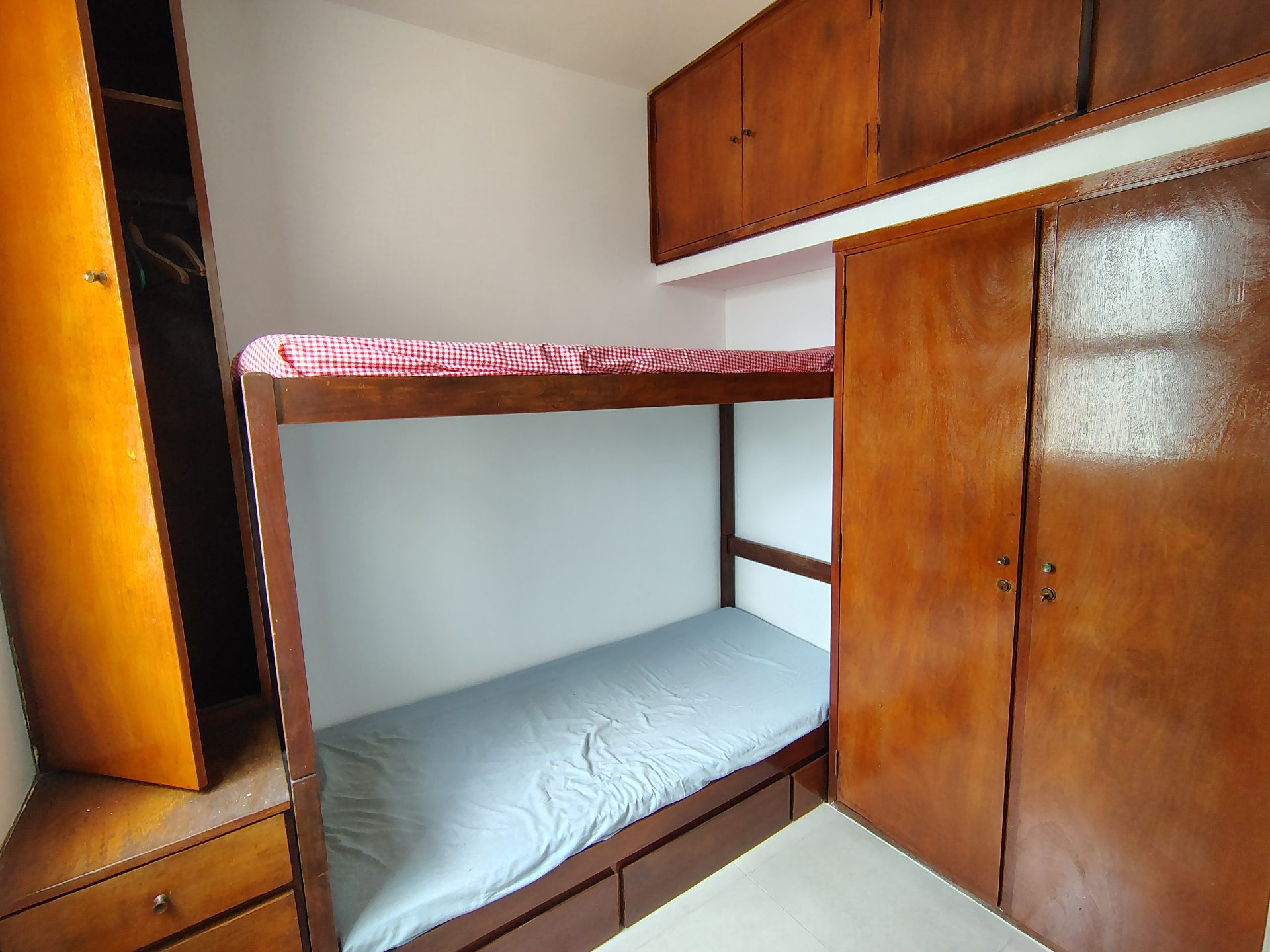 Apto 4 dorms., 1 vaga, andar alto, sacada, Pitangueiras (cópia) em Pitangueiras, Guarujá — foto 19