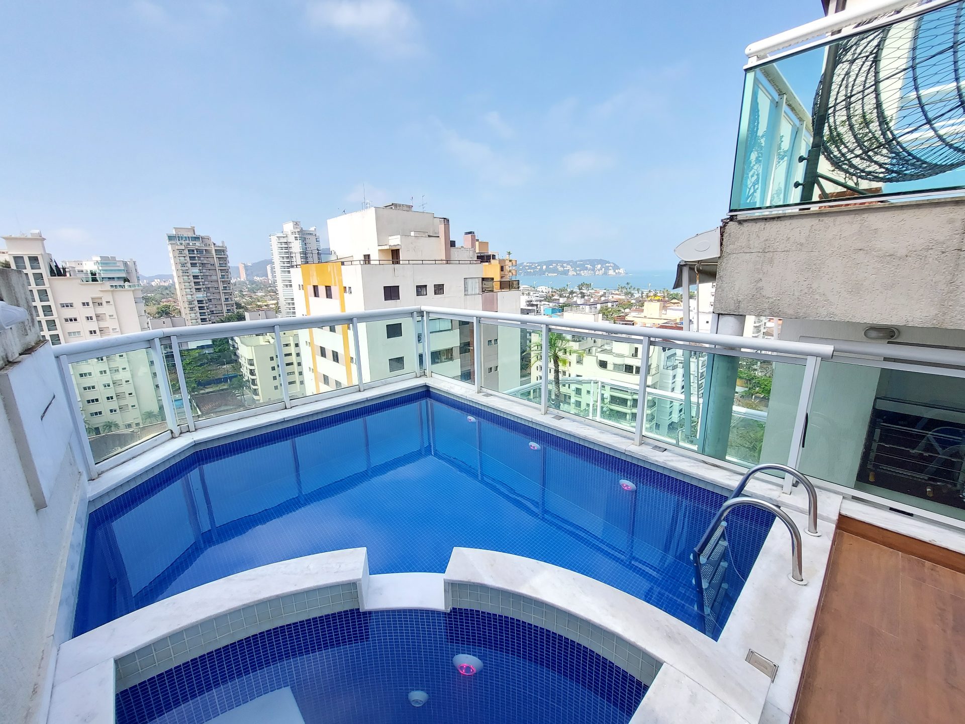 Cobertura 5 quartos, 3 vagas, vista para o mar, Enseada. em Enseada, Guarujá — foto 45