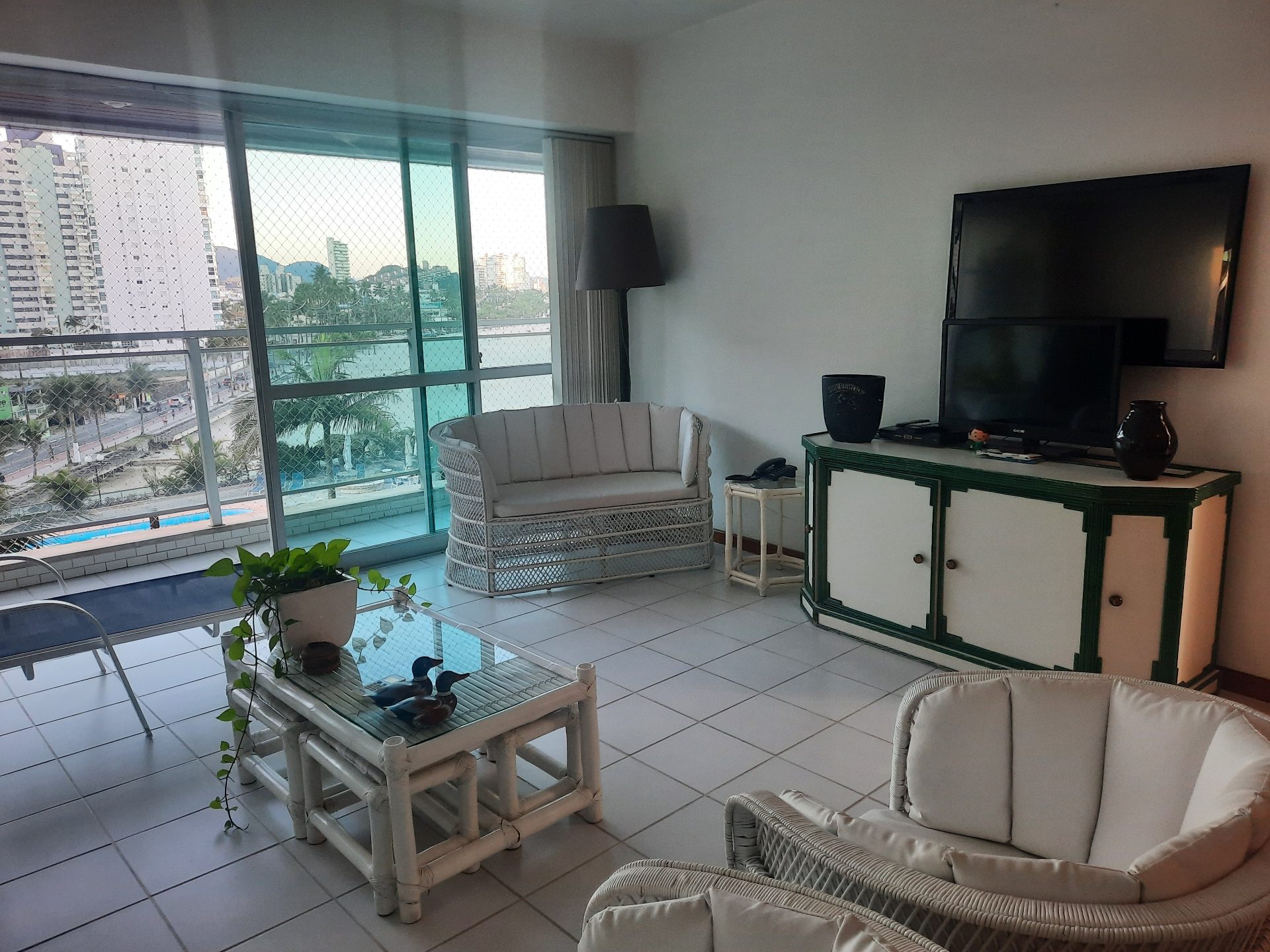 Apartamento com 3 quartos, Morro do Maluf, Guarujá em Pitangueiras, Guarujá — foto 3