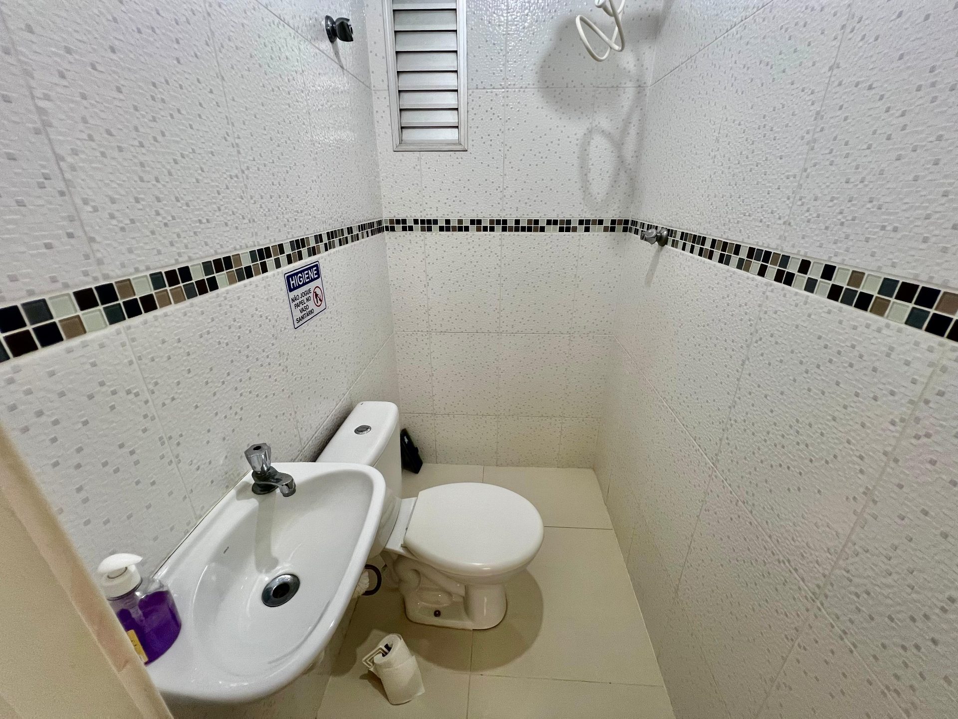 Apartamento à venda na Praia da Enseada – Região dos Hotéis | A apenas 450 metros do mar em Enseada, Guarujá — foto 29