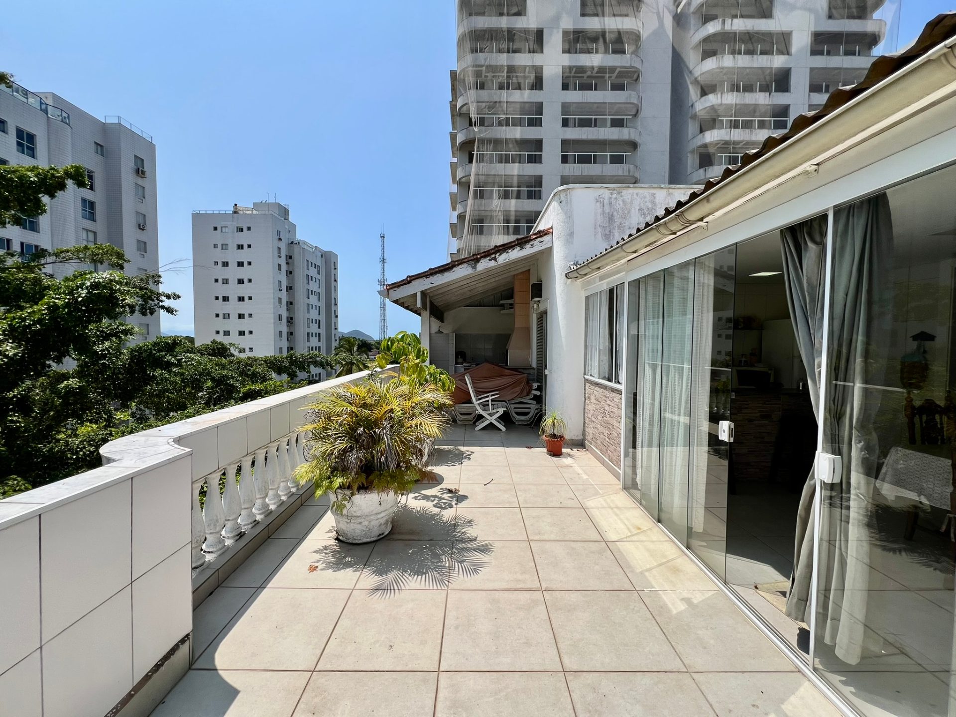 Cobertura Penthouse Reformada na Enseada - Perto da UNAERP! em Jardim Virgínia, Guarujá — foto 21