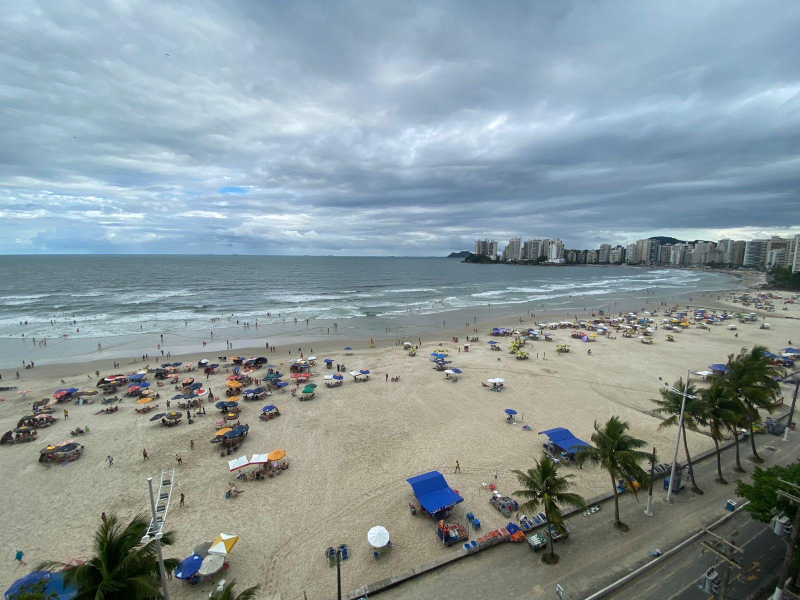Apto reformado, frente praia, 4 quartos, 2 vagas, Pitangueiras em Pitangueiras, Guarujá — foto 18