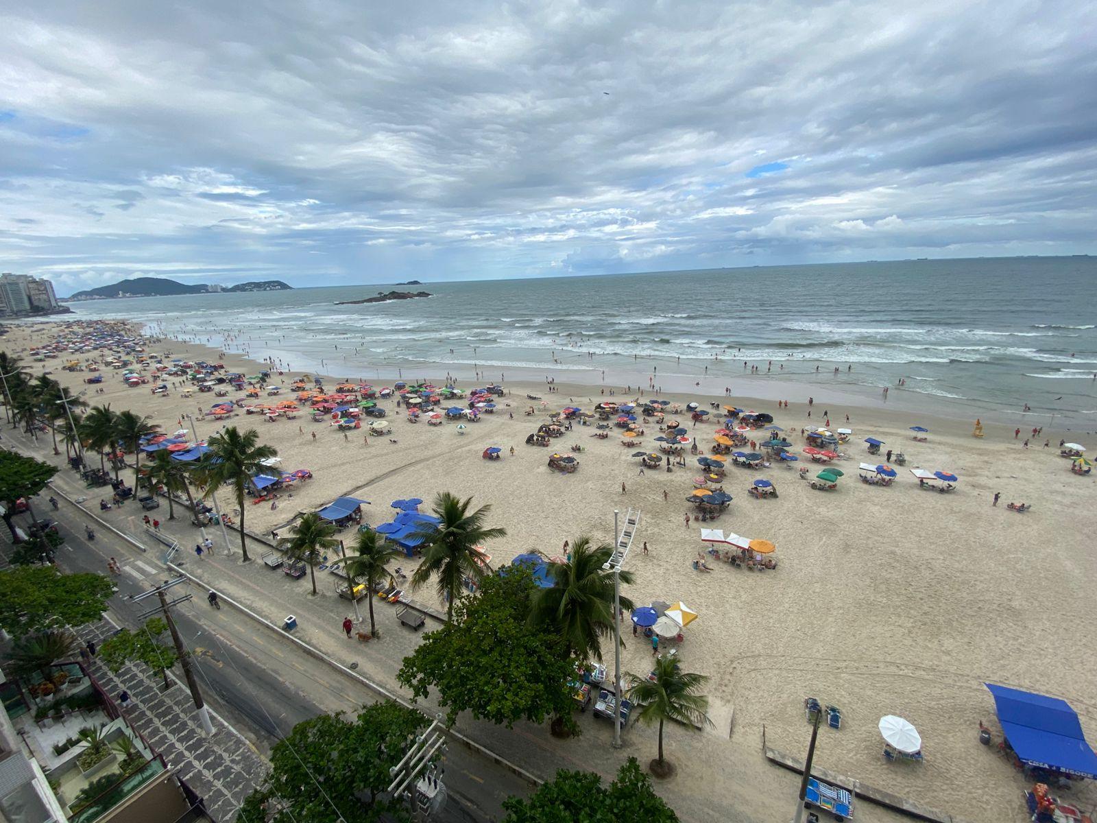 Apto reformado, frente praia, 4 quartos, 2 vagas, Pitangueiras em Pitangueiras, Guarujá — foto 19
