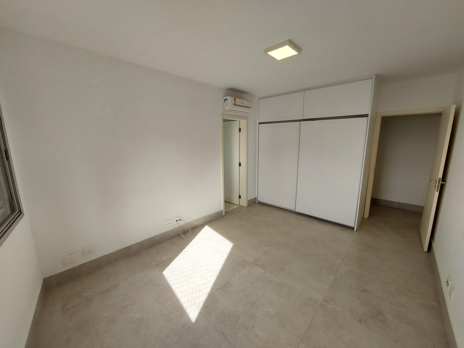 Cobertura vista mar, quartos, 2 vagas, Pitangueiras em Pitangueiras, Guarujá — foto 17